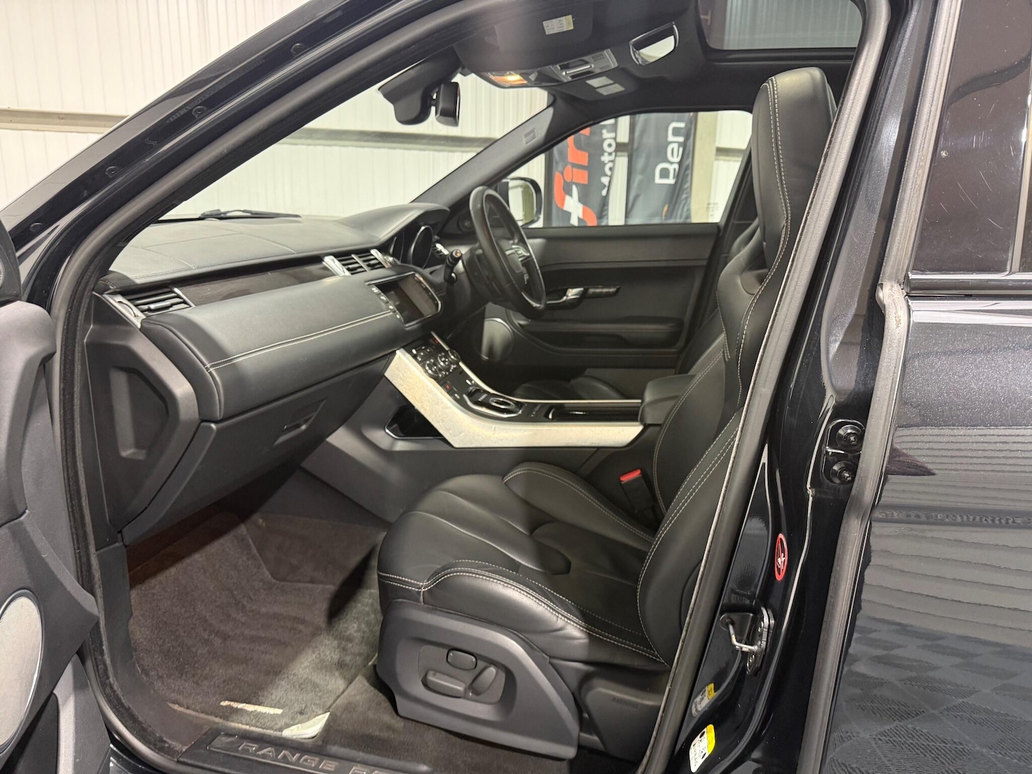 Used Land Rover Range Rover Evoque 2011 for sale - 77230256: Photo 51