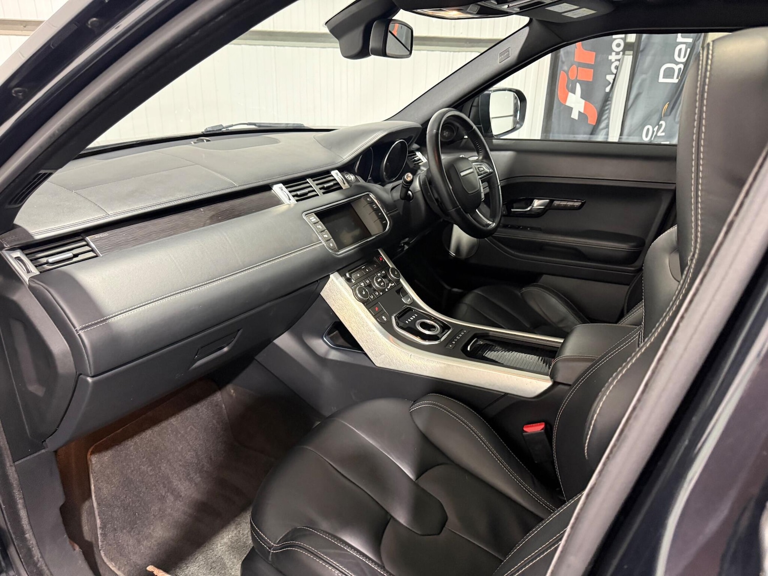 Used Land Rover Range Rover Evoque 2011 for sale - 77230256: Photo 52