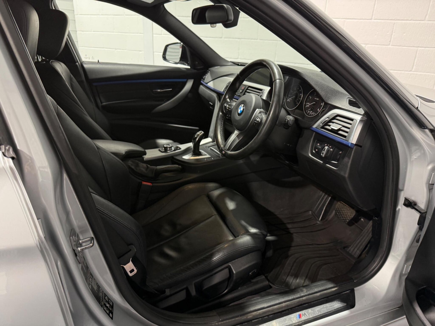 Used BMW 3 Series 2015 for sale - 76646285: Photo 3