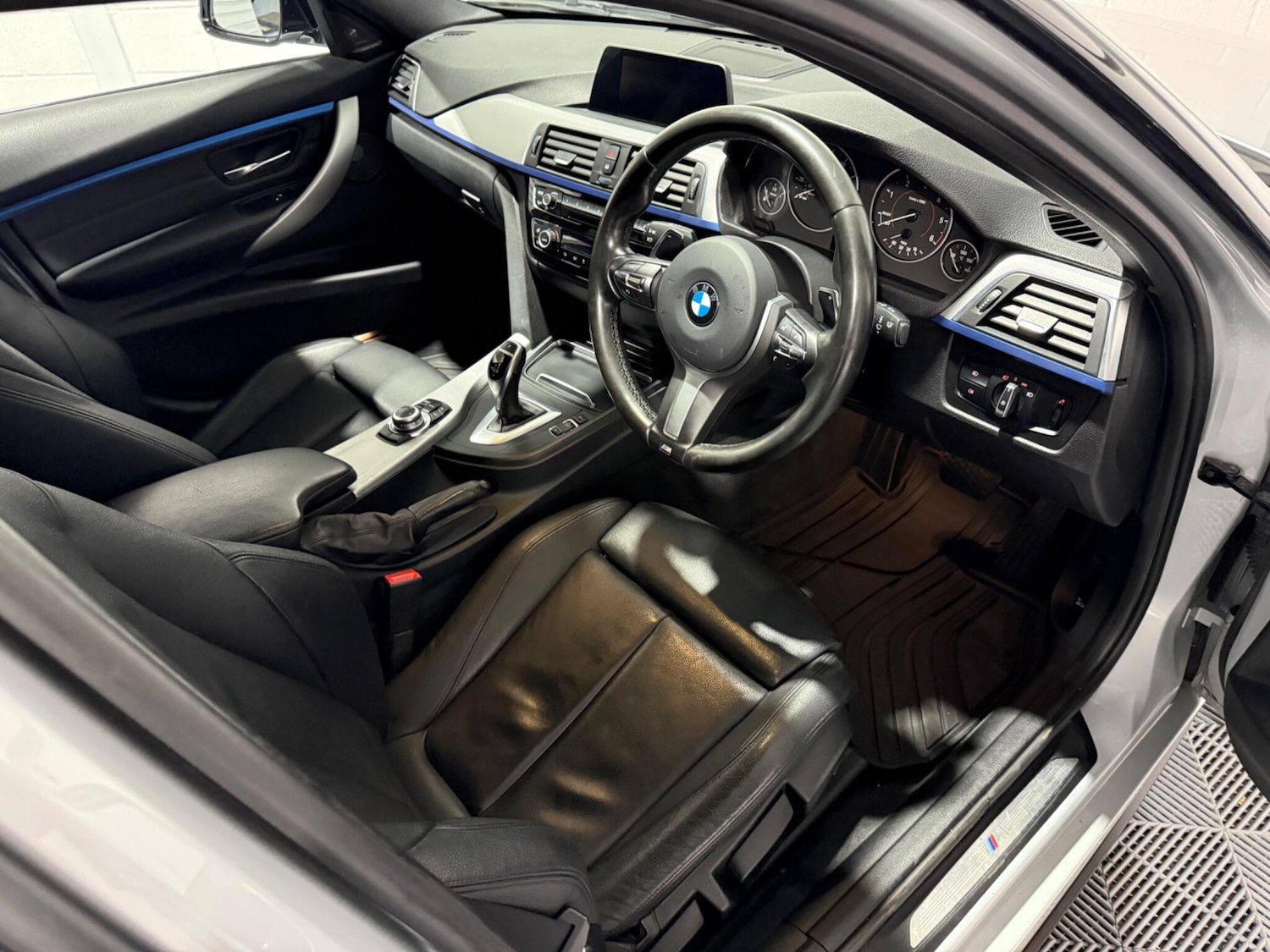 Used BMW 3 Series 2015 for sale - 76646285: Photo 33