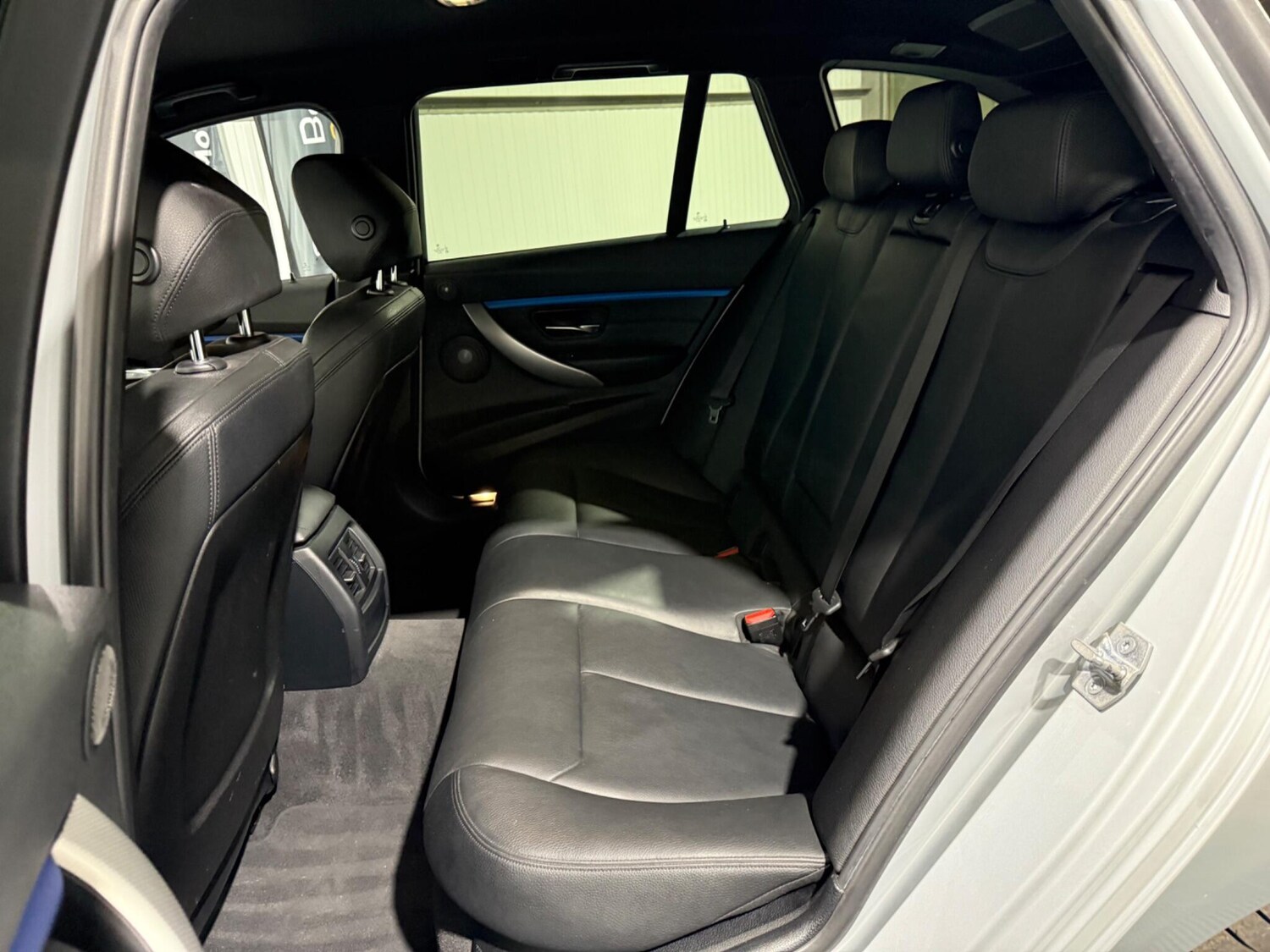 Used BMW 3 Series 2015 for sale - 76646285: Photo 38