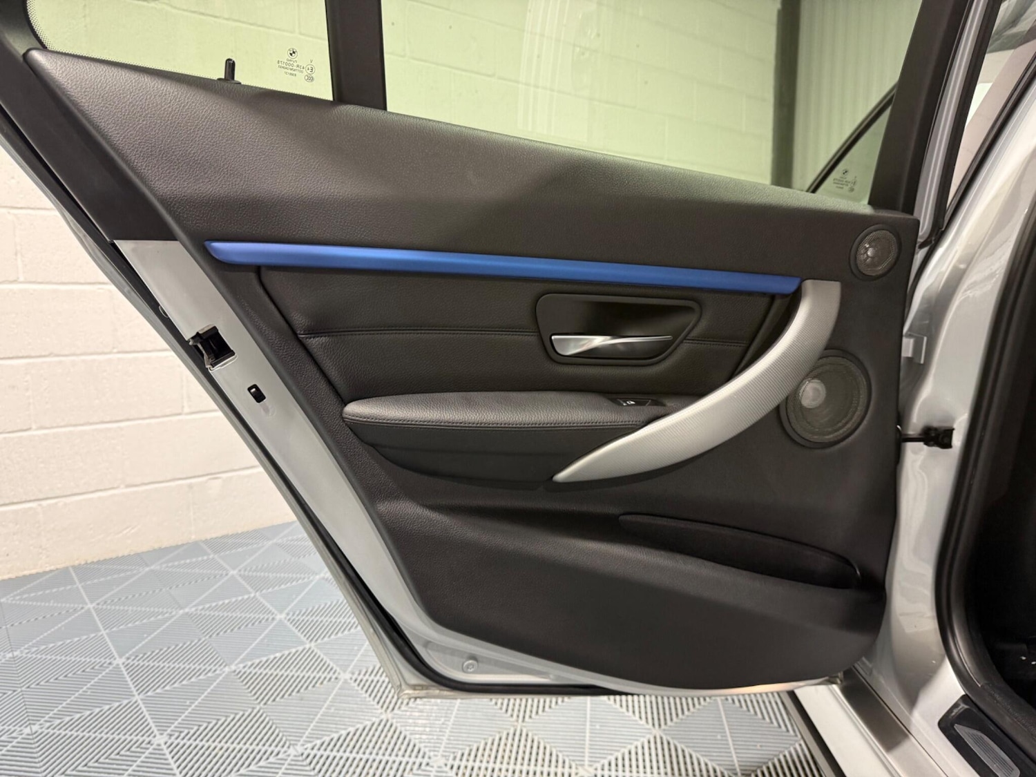 Used BMW 3 Series 2015 for sale - 76646285: Photo 45