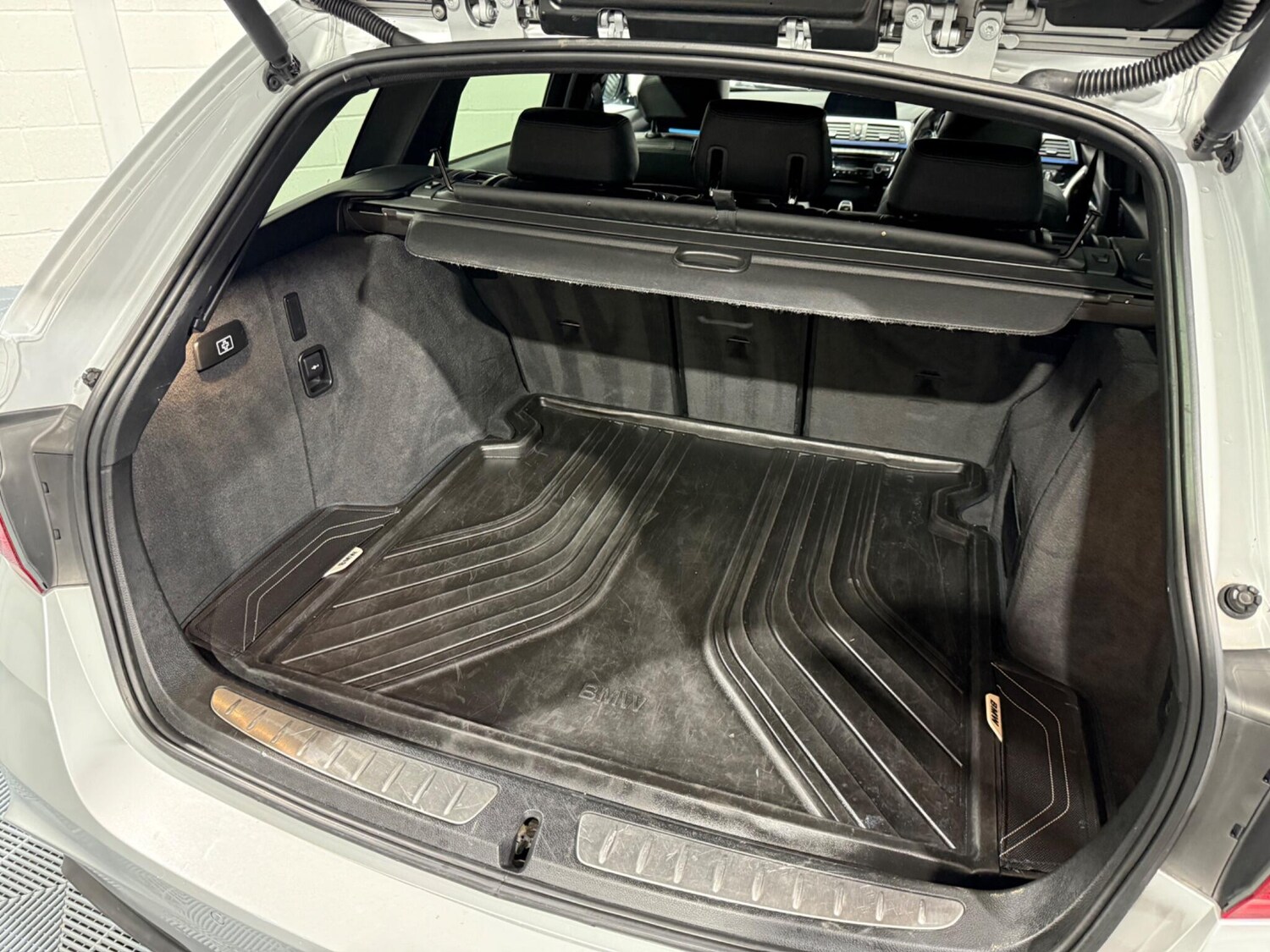 Used BMW 3 Series 2015 for sale - 76646285: Photo 54