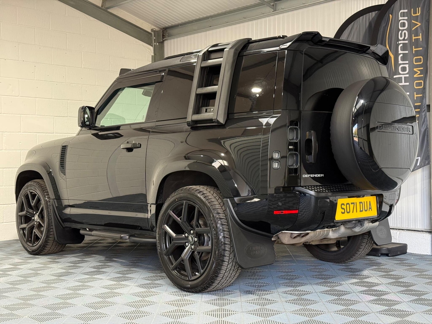 Used Land Rover Defender 90 2021 for sale - 76398461: Photo 16