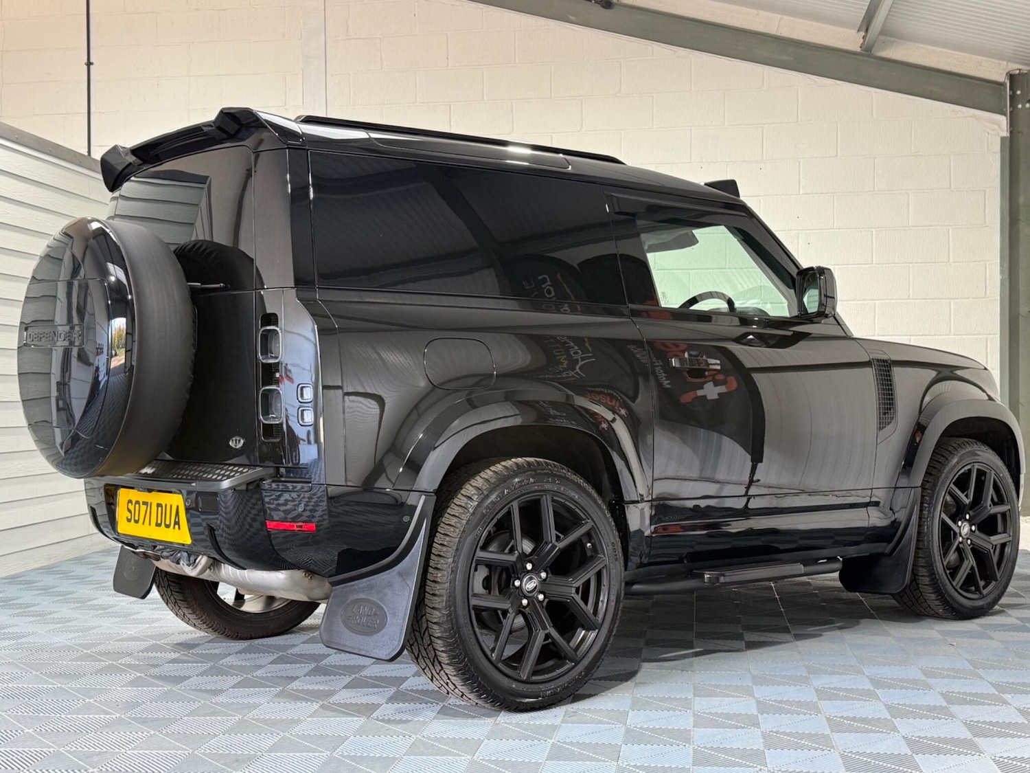 Used Land Rover Defender 90 2021 for sale - 76398461: Photo 21