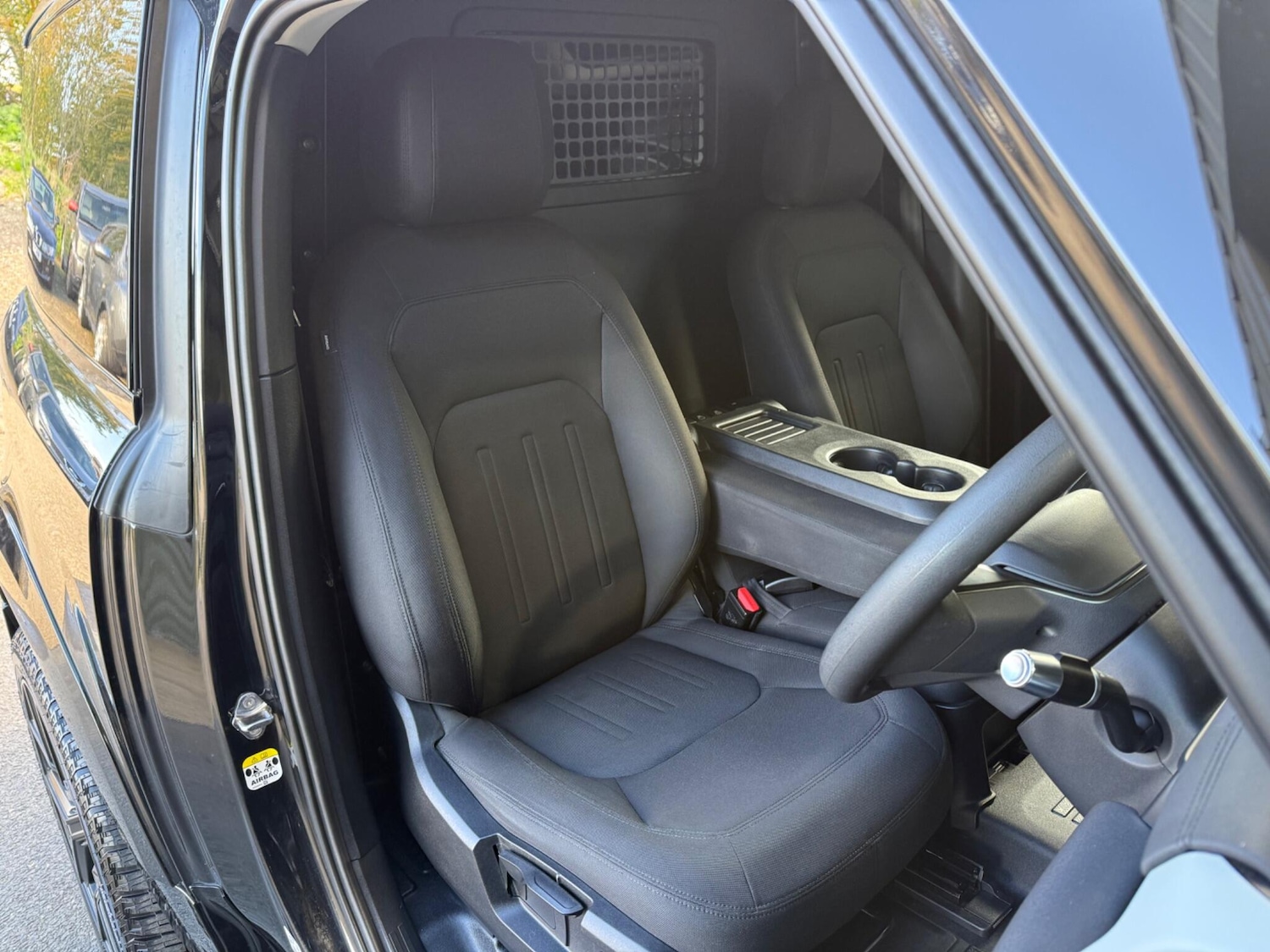 Used Land Rover Defender 90 2021 for sale - 76398461: Photo 25