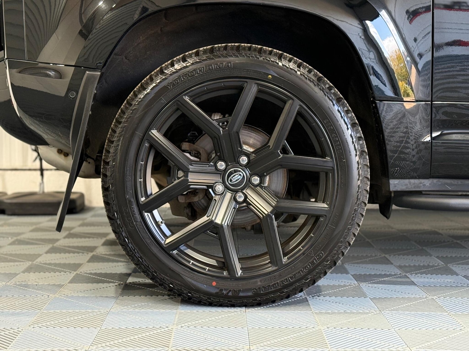 Used Land Rover Defender 90 2021 for sale - 76398461: Photo 35