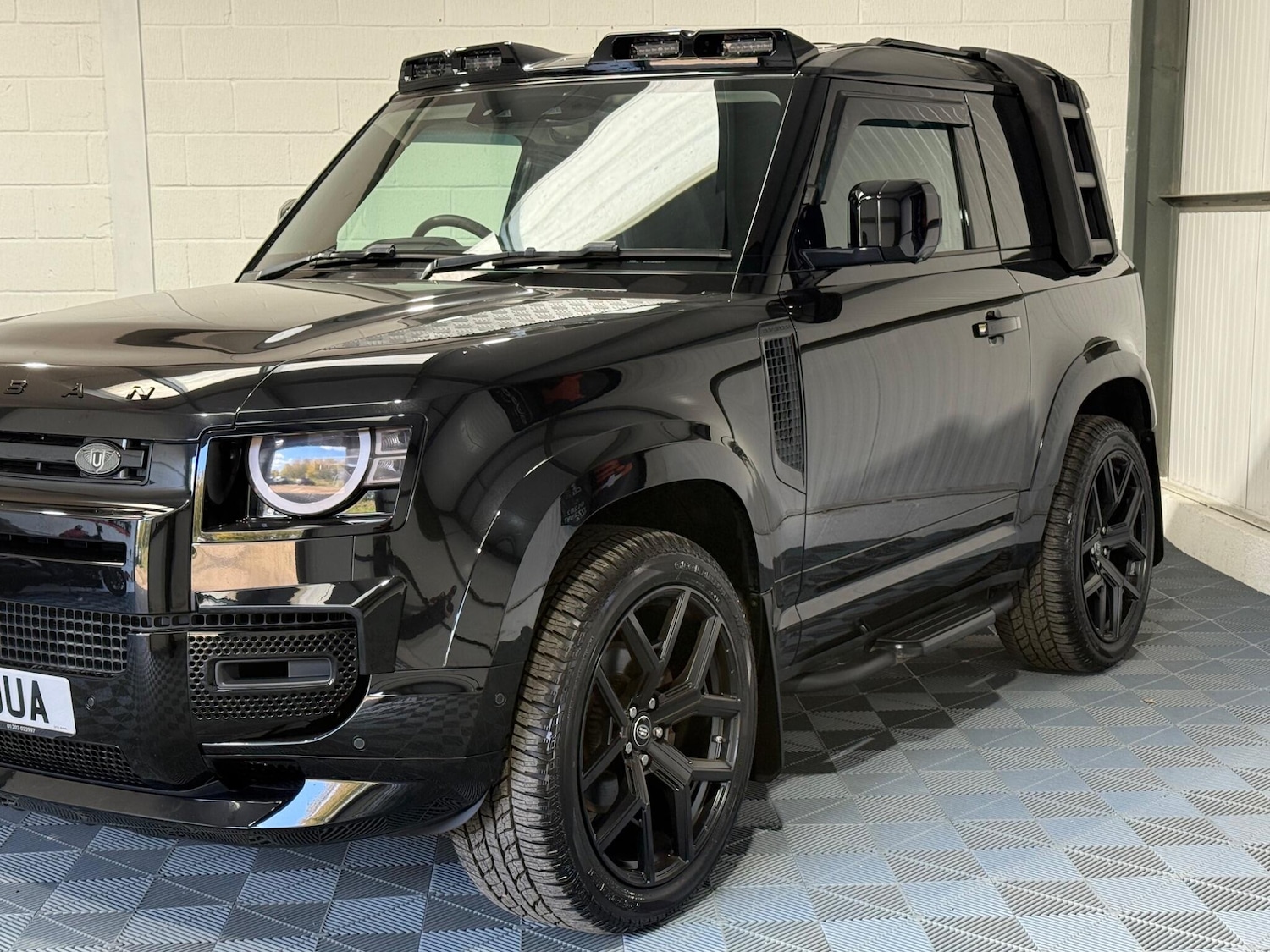 Used Land Rover Defender 90 2021 for sale - 76398461: Photo 4