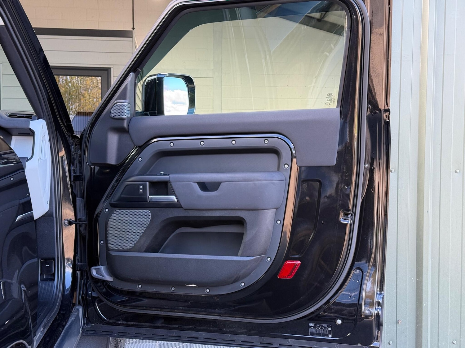 Used Land Rover Defender 90 2021 for sale - 76398461: Photo 45