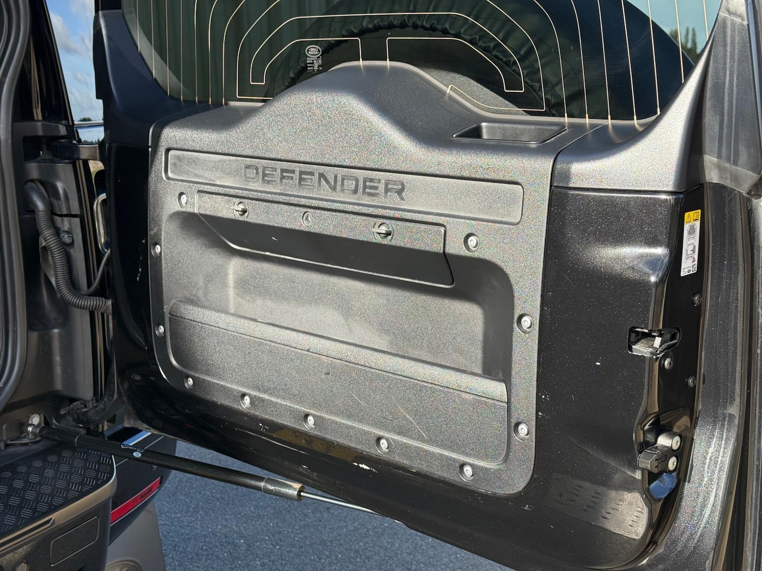 Used Land Rover Defender 90 2021 for sale - 76398461: Photo 47