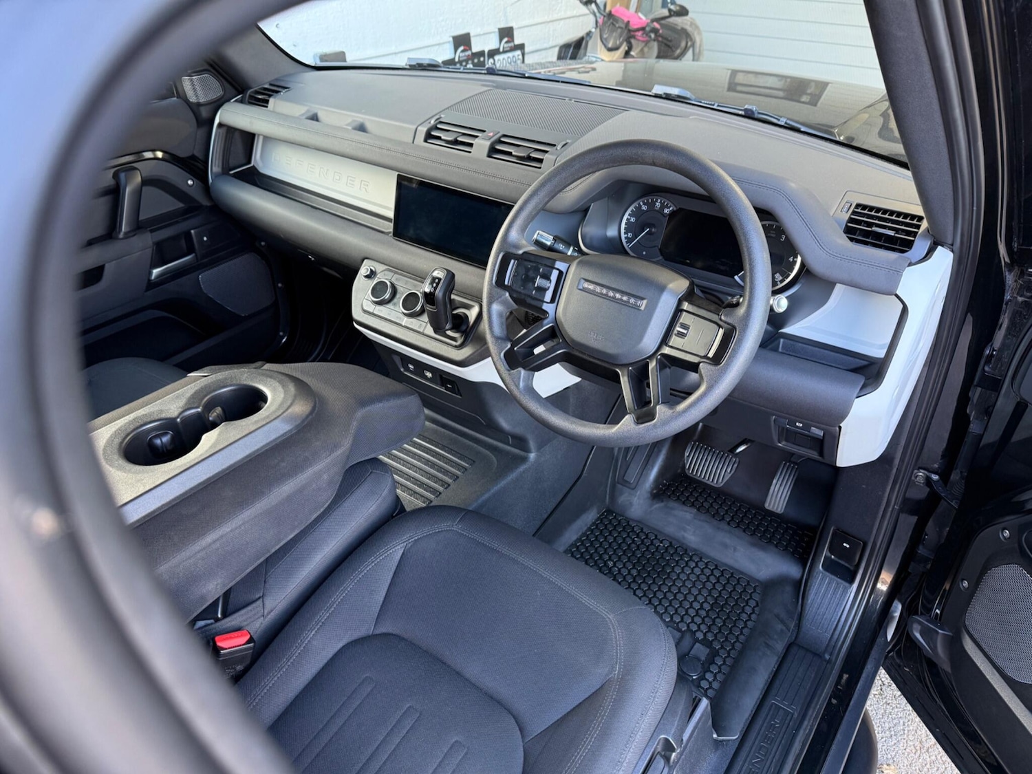 Used Land Rover Defender 90 2021 for sale - 76398461: Photo 49