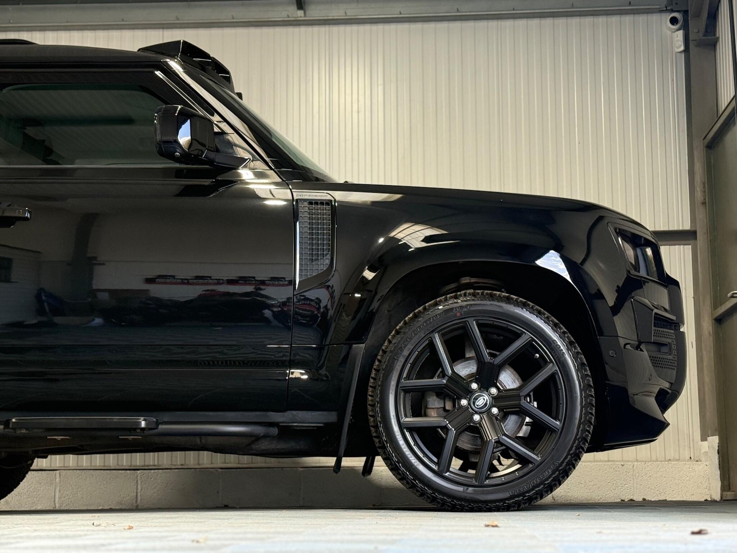 Used Land Rover Defender 90 2021 for sale - 76398461: Photo 55