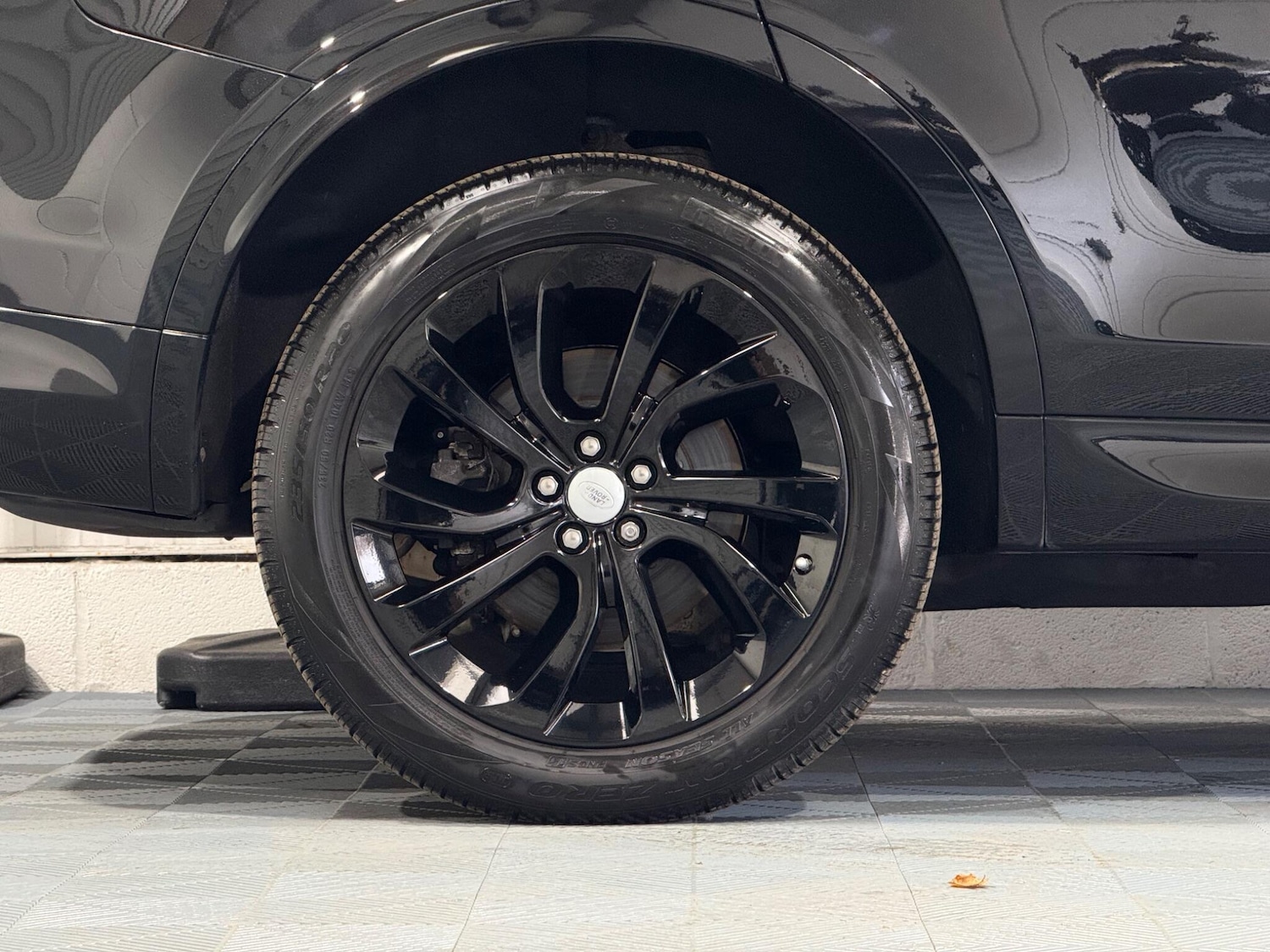 Used Land Rover Discovery Sport 2020 for sale - 76560949: Photo 49