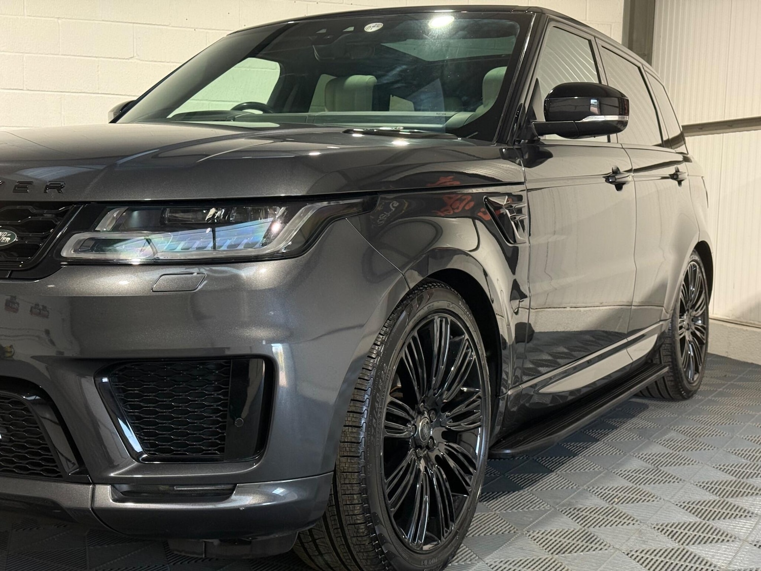 Used Land Rover Range Rover Sport for sale - 76715231: Photo 11