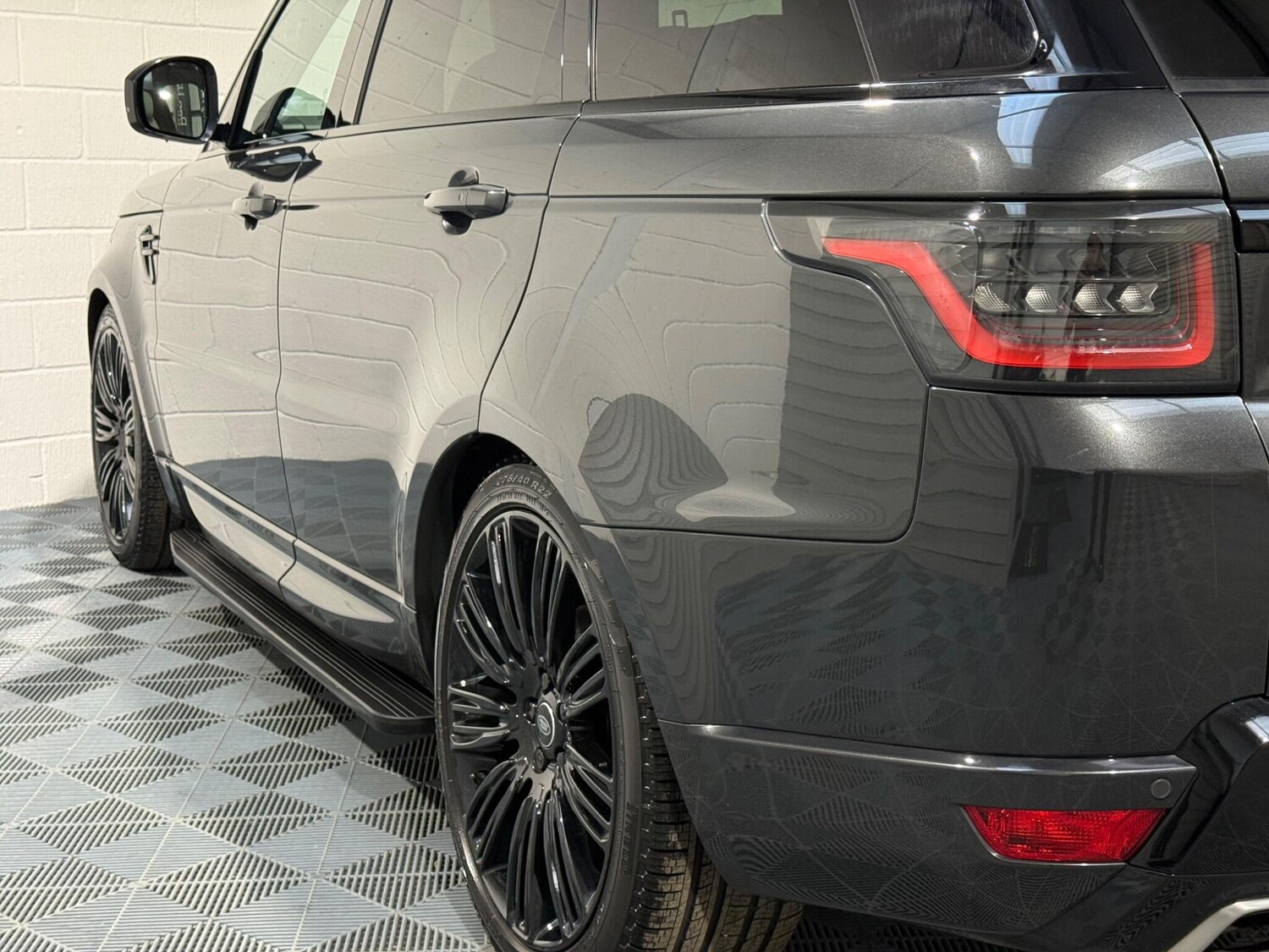 Used Land Rover Range Rover Sport for sale - 76715231: Photo 16