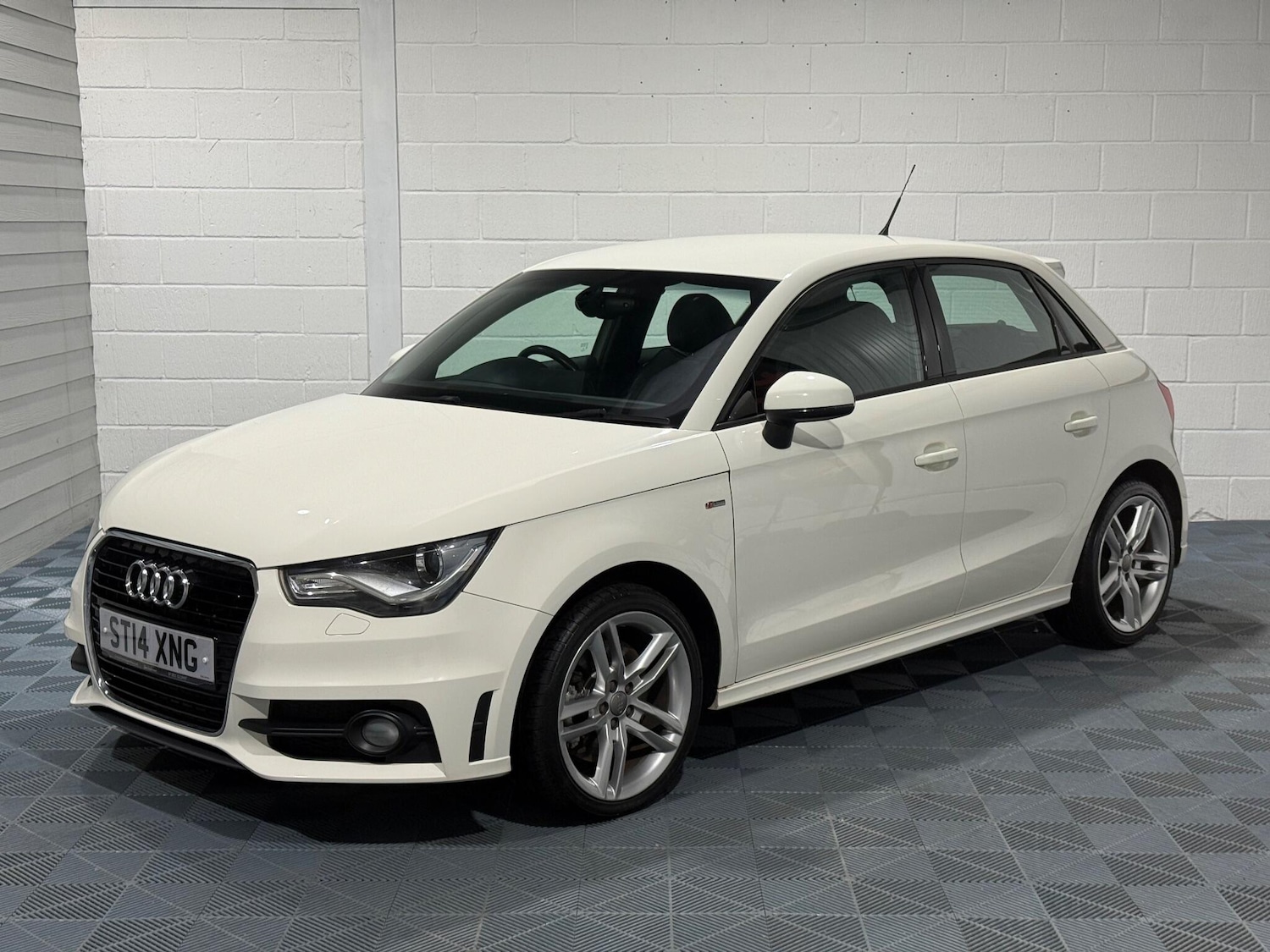 Used Audi A1 2014 for sale - 76899030: Photo 15