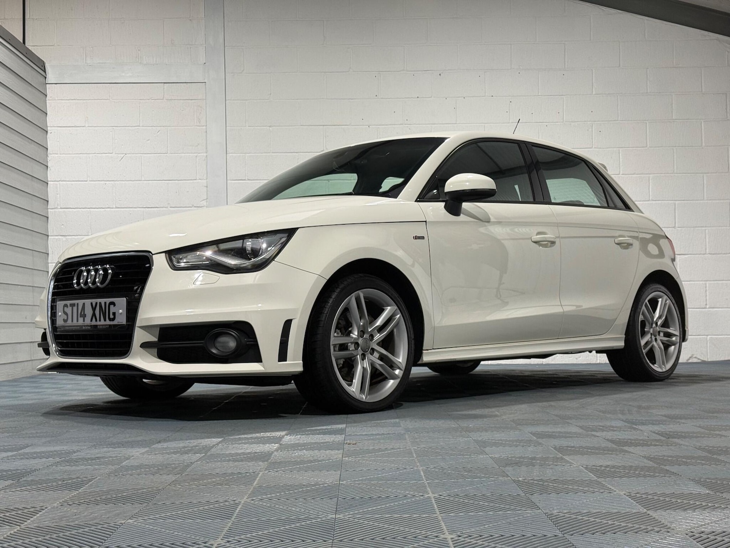 Used Audi A1 2014 for sale - 76899030: Photo 16