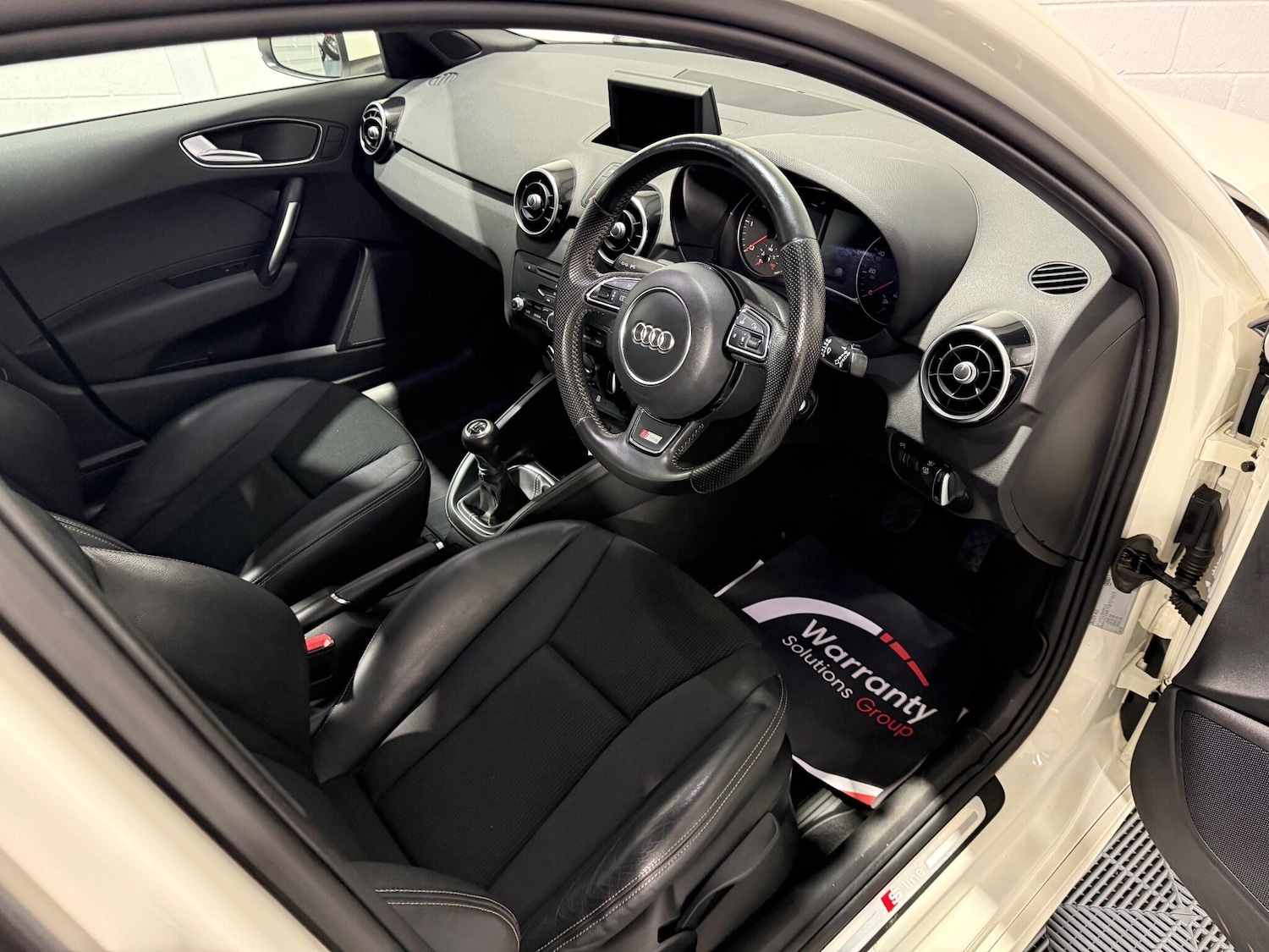 Used Audi A1 2014 for sale - 76899030: Photo 2