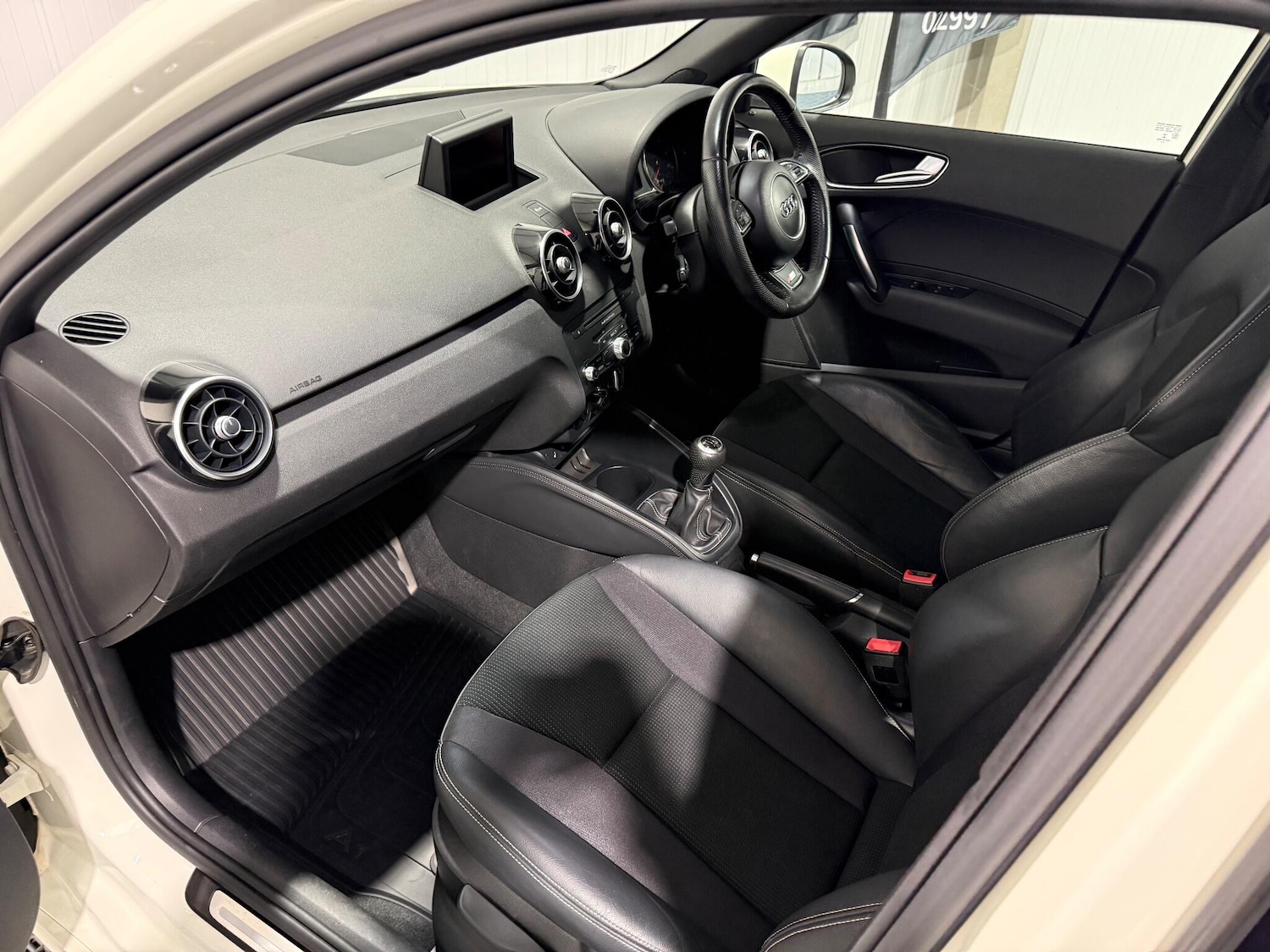 Used Audi A1 2014 for sale - 76899030: Photo 3