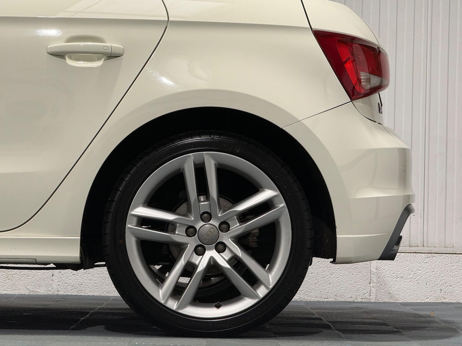 Used Audi A1 2014 for sale - 76899030: Photo 55