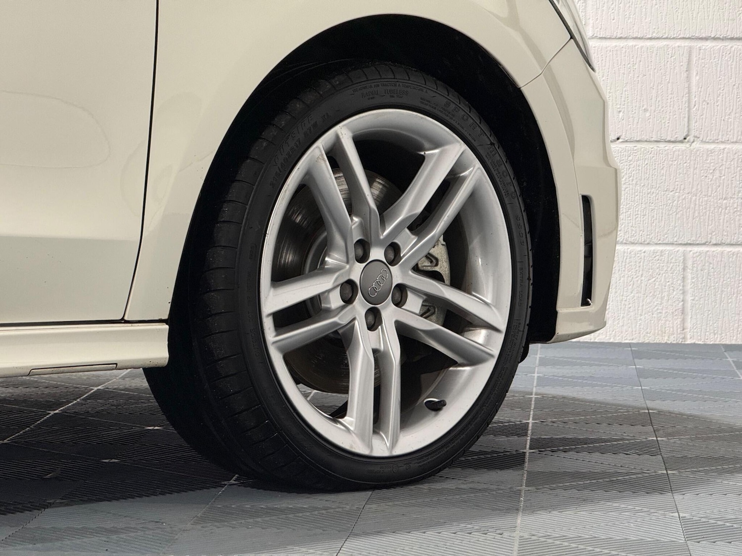 Used Audi A1 2014 for sale - 76899030: Photo 57