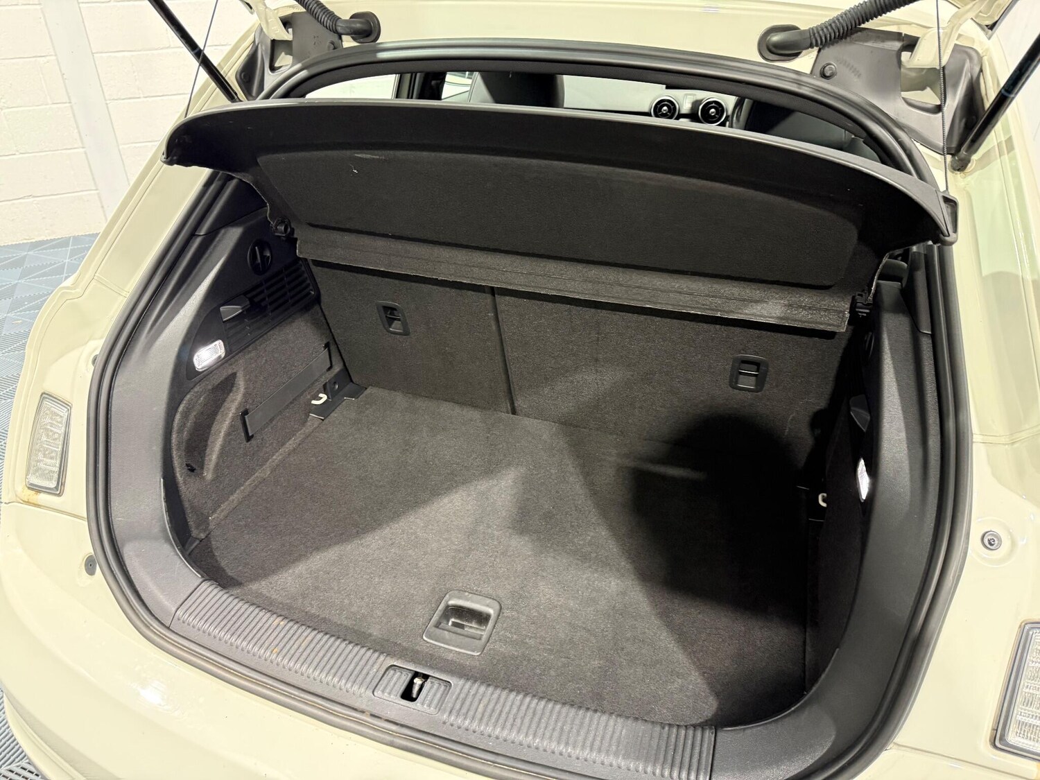 Used Audi A1 2014 for sale - 76899030: Photo 61