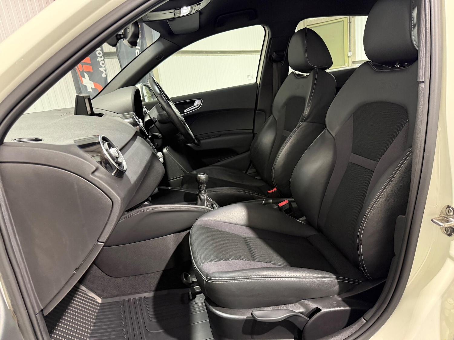 Used Audi A1 2014 for sale - 76899030: Photo 64