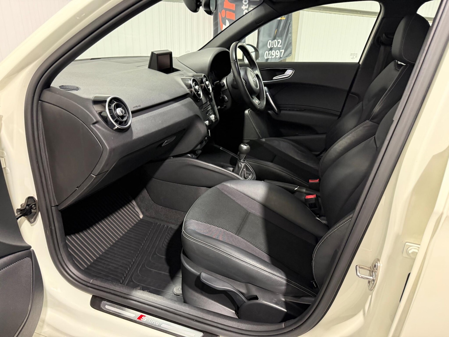 Used Audi A1 2014 for sale - 76899030: Photo 65