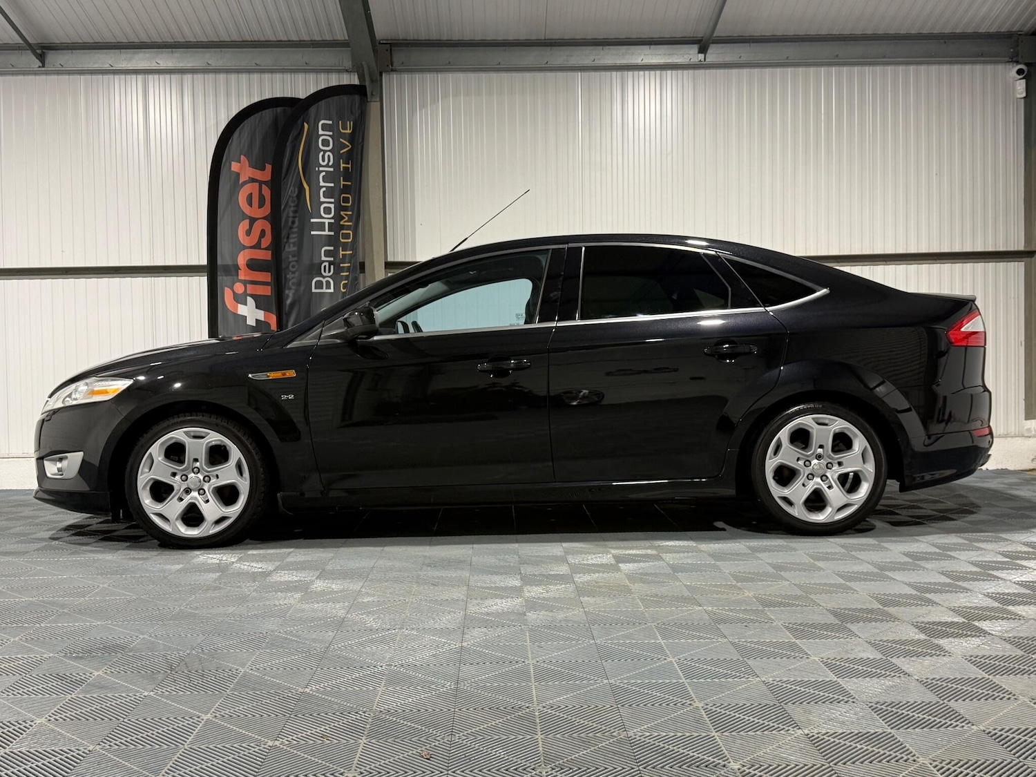 Used Ford Mondeo 2010 for sale - 77229975: Photo 19