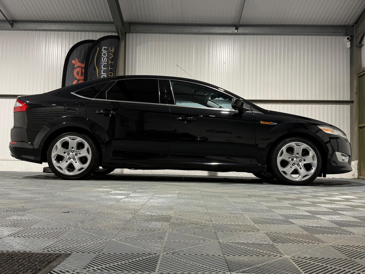 Used Ford Mondeo 2010 for sale - 77229975: Photo 25