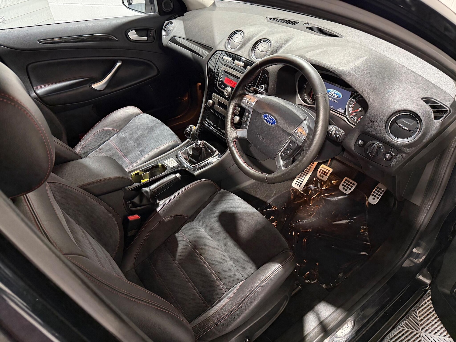 Used Ford Mondeo 2010 for sale - 77229975: Photo 33