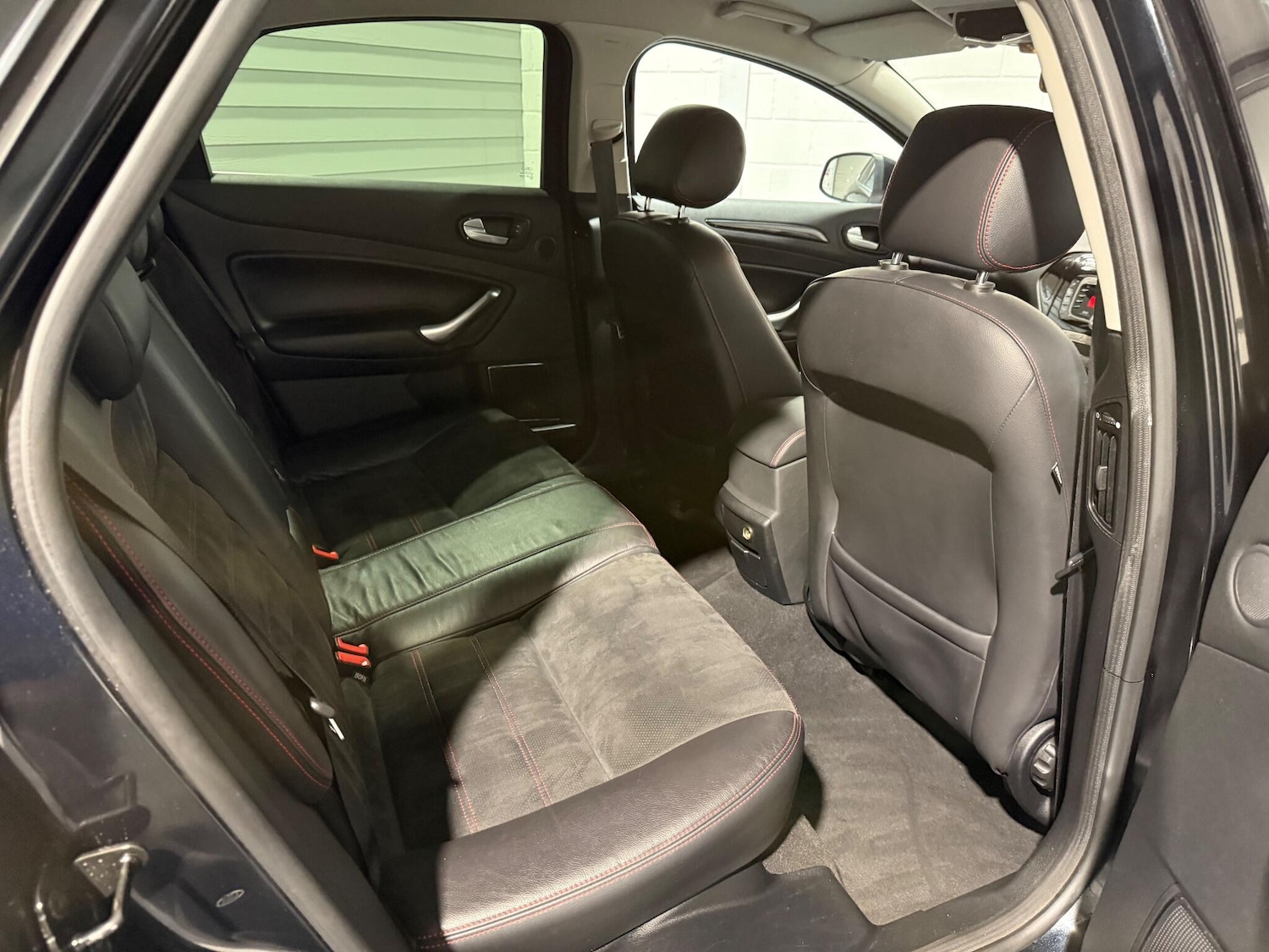 Used Ford Mondeo 2010 for sale - 77229975: Photo 39