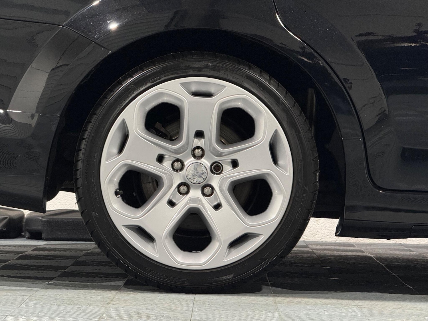 Used Ford Mondeo 2010 for sale - 77229975: Photo 48