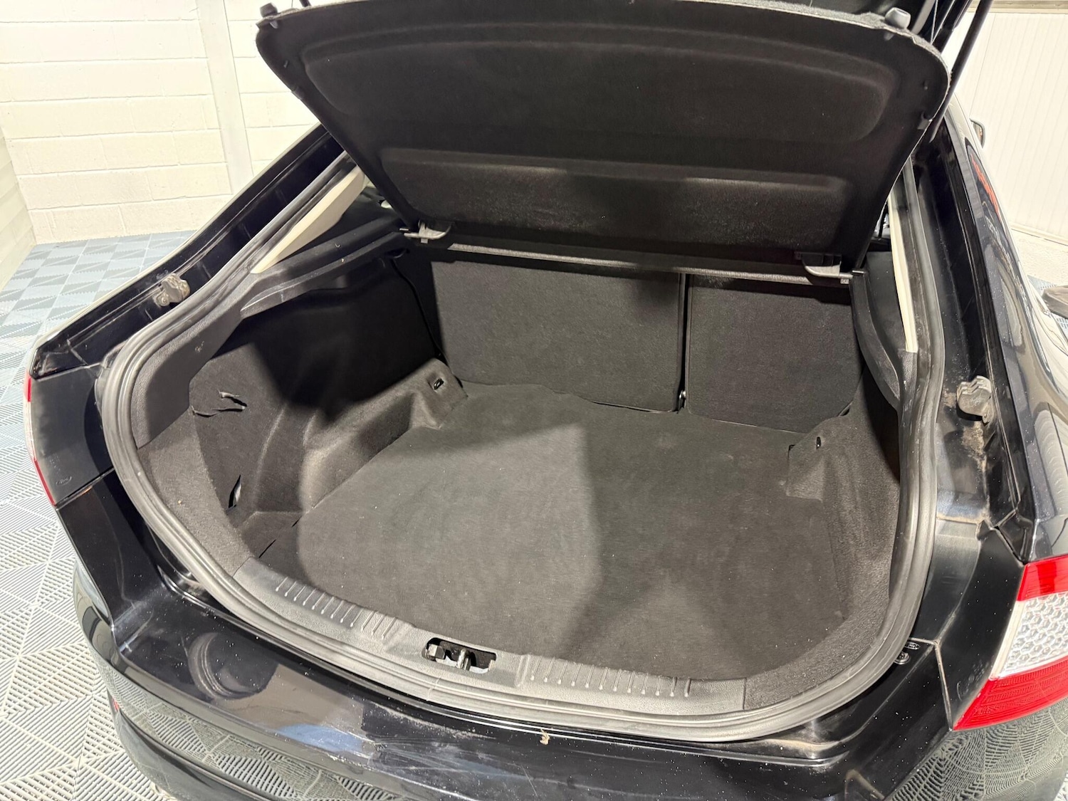 Used Ford Mondeo 2010 for sale - 77229975: Photo 51