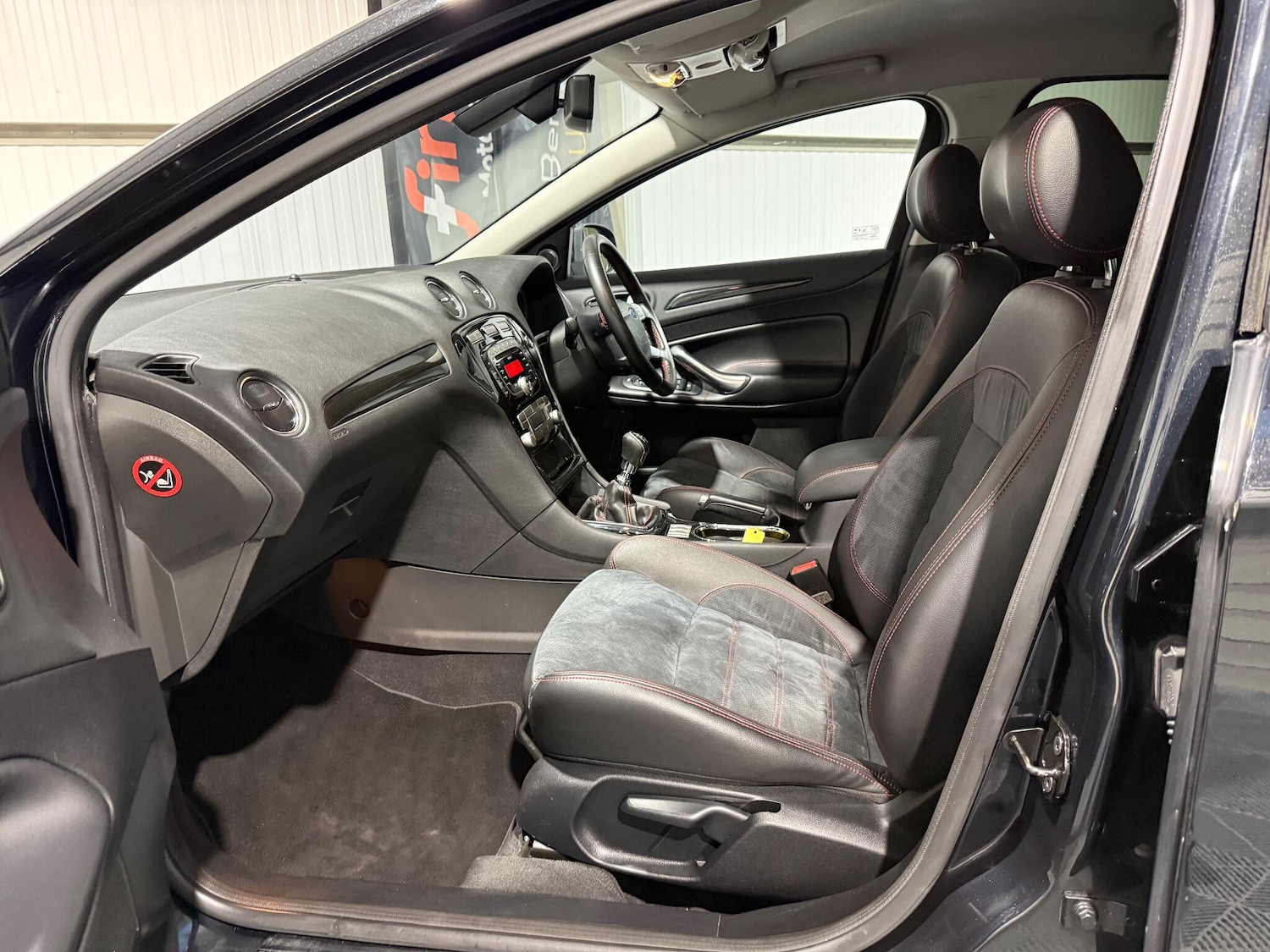 Used Ford Mondeo 2010 for sale - 77229975: Photo 54