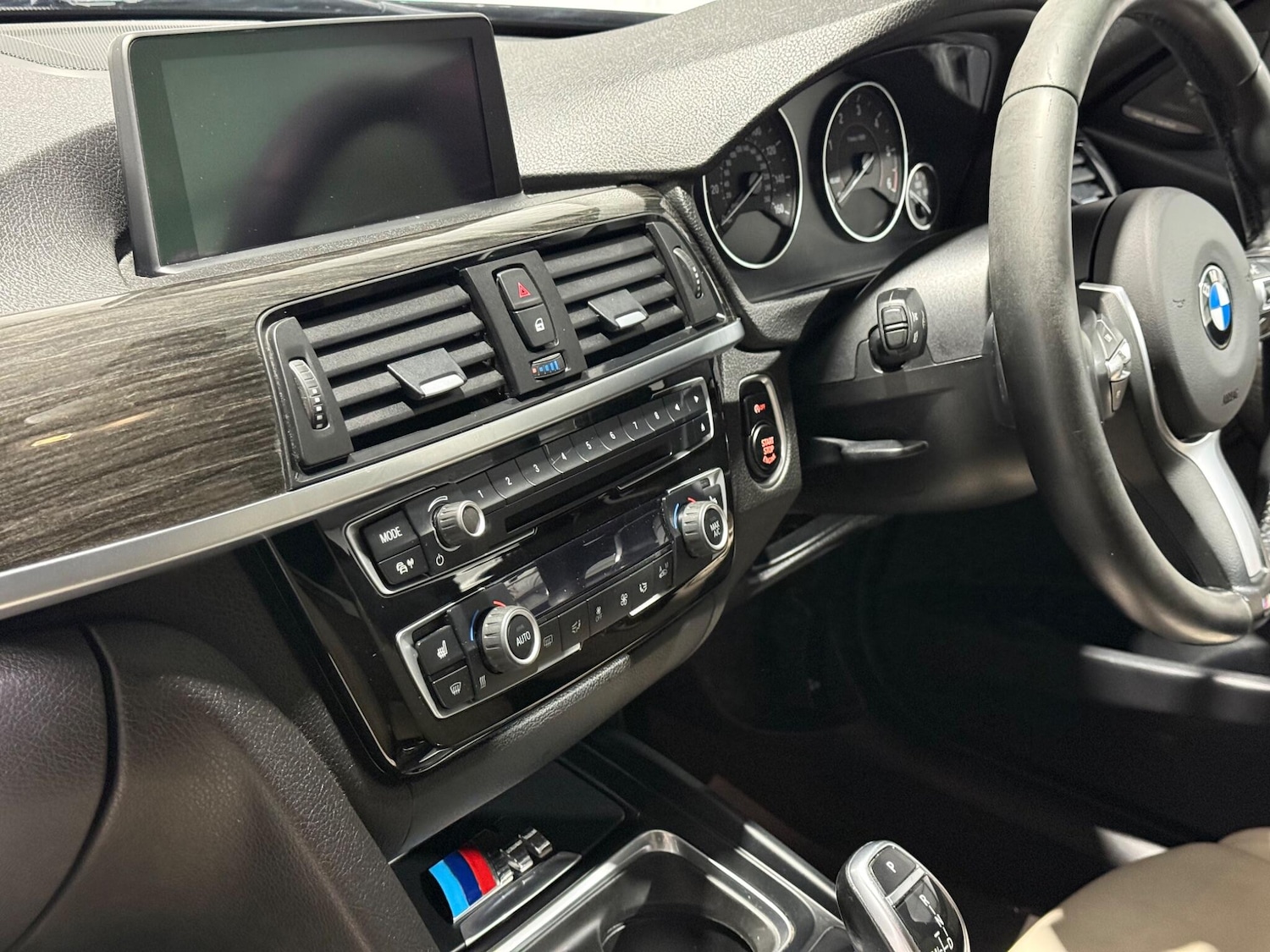 Used BMW 3 Series for sale - 77267721: Photo 32