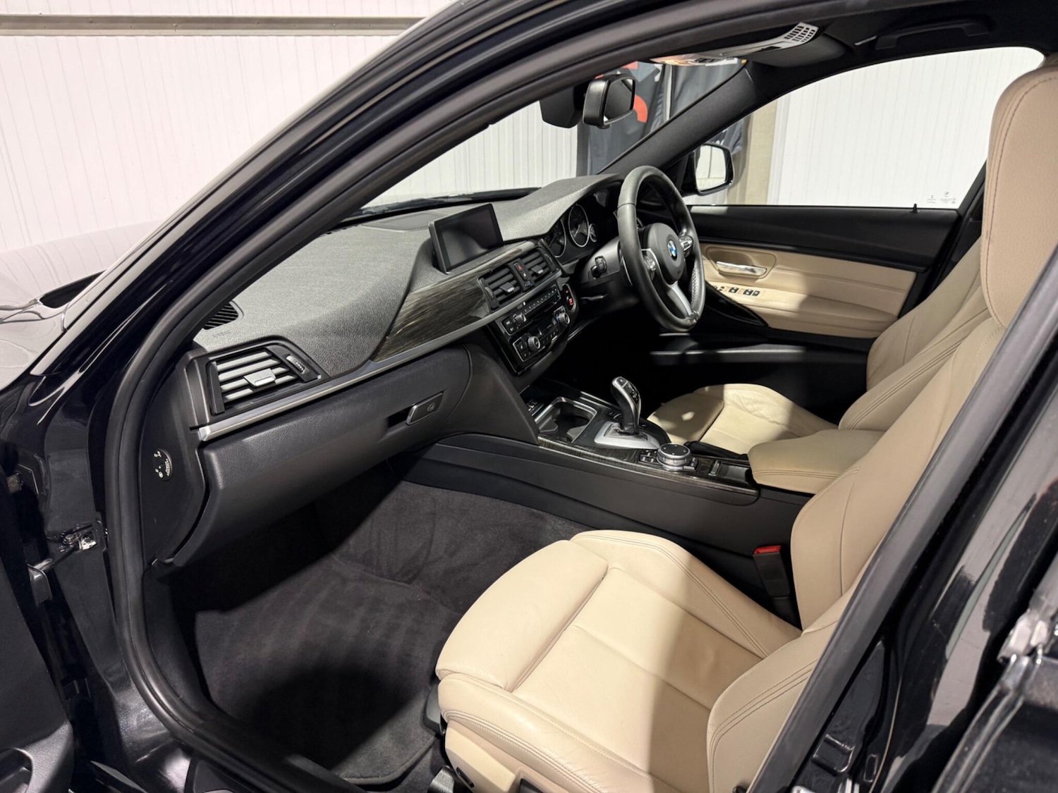 Used BMW 3 Series for sale - 77267721: Photo 60