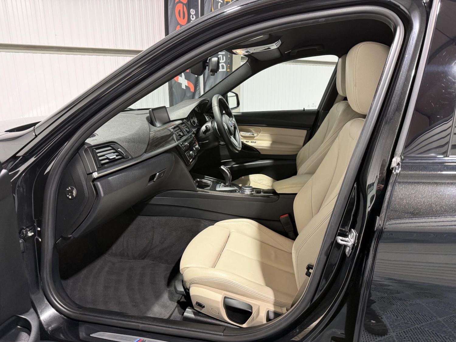 Used BMW 3 Series for sale - 77267721: Photo 61