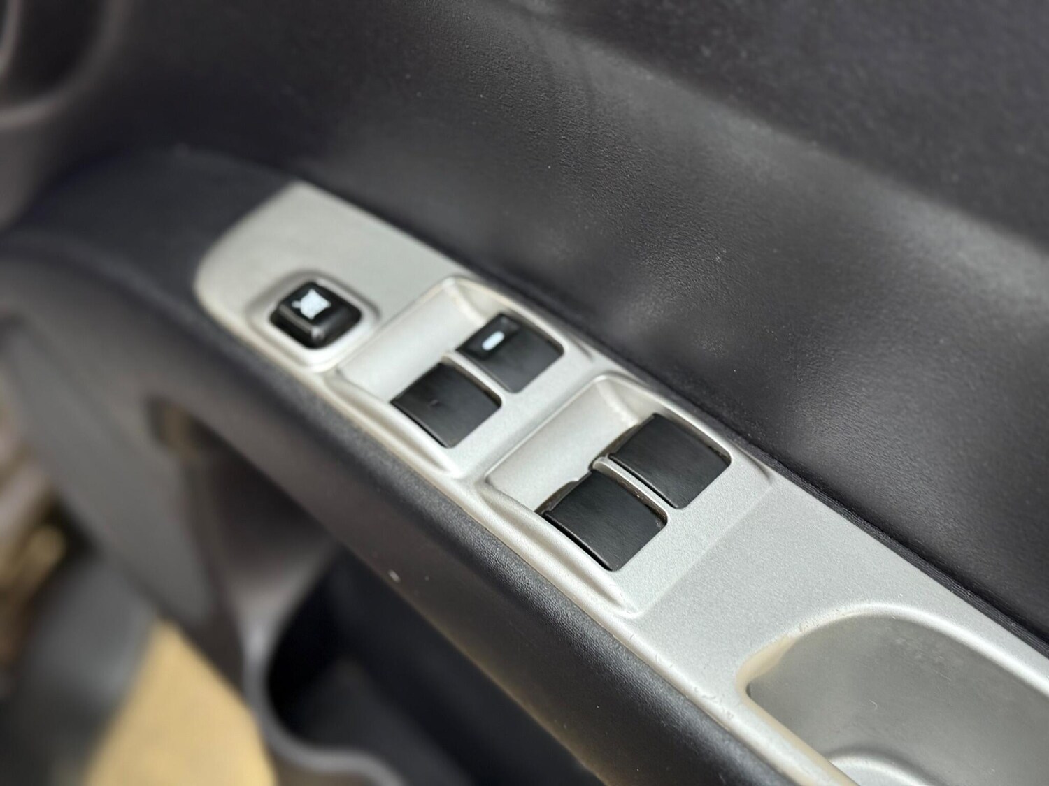 Used Mitsubishi L200 2015 for sale - 76398764: Photo 28