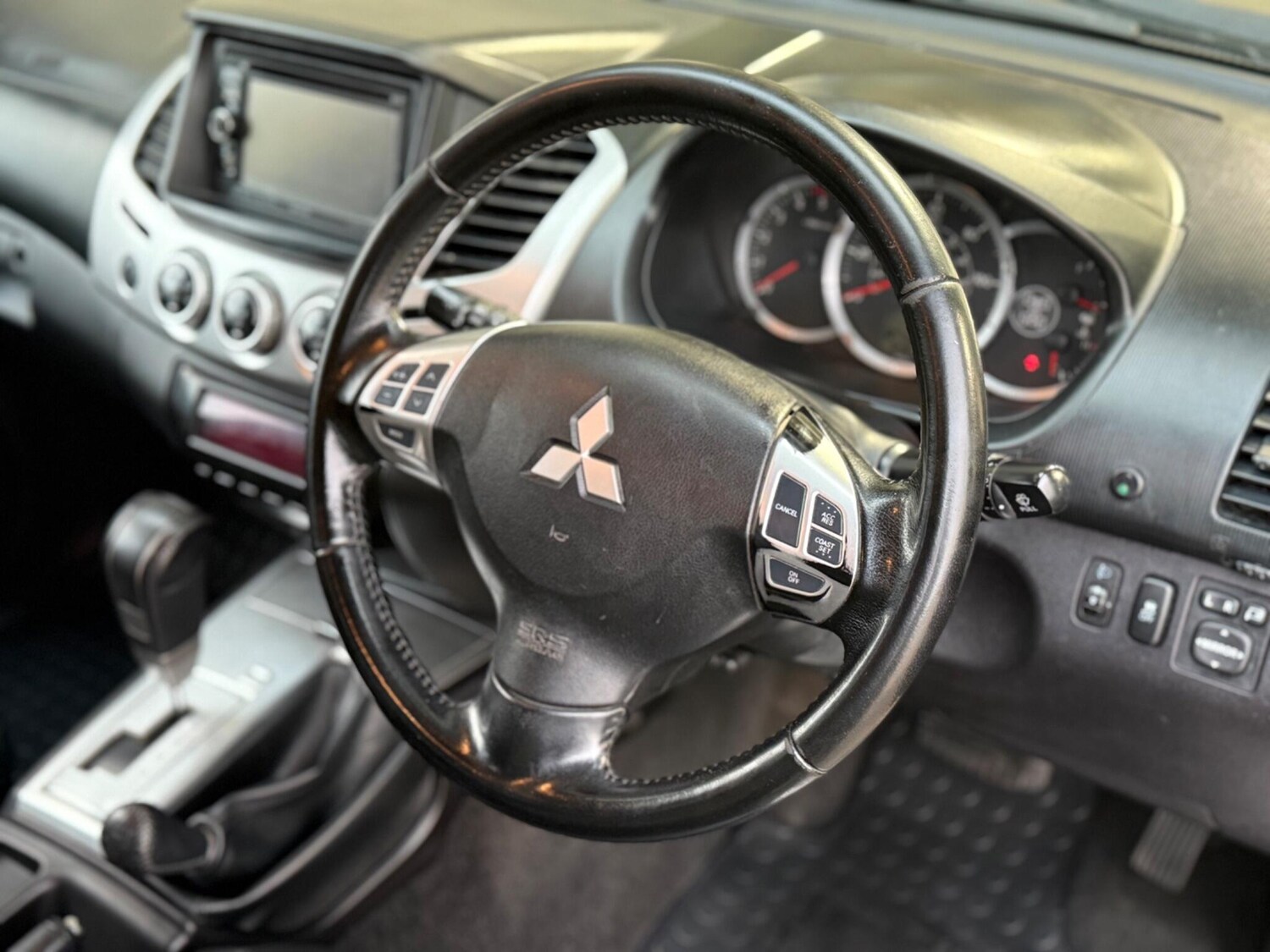 Used Mitsubishi L200 2015 for sale - 76398764: Photo 48