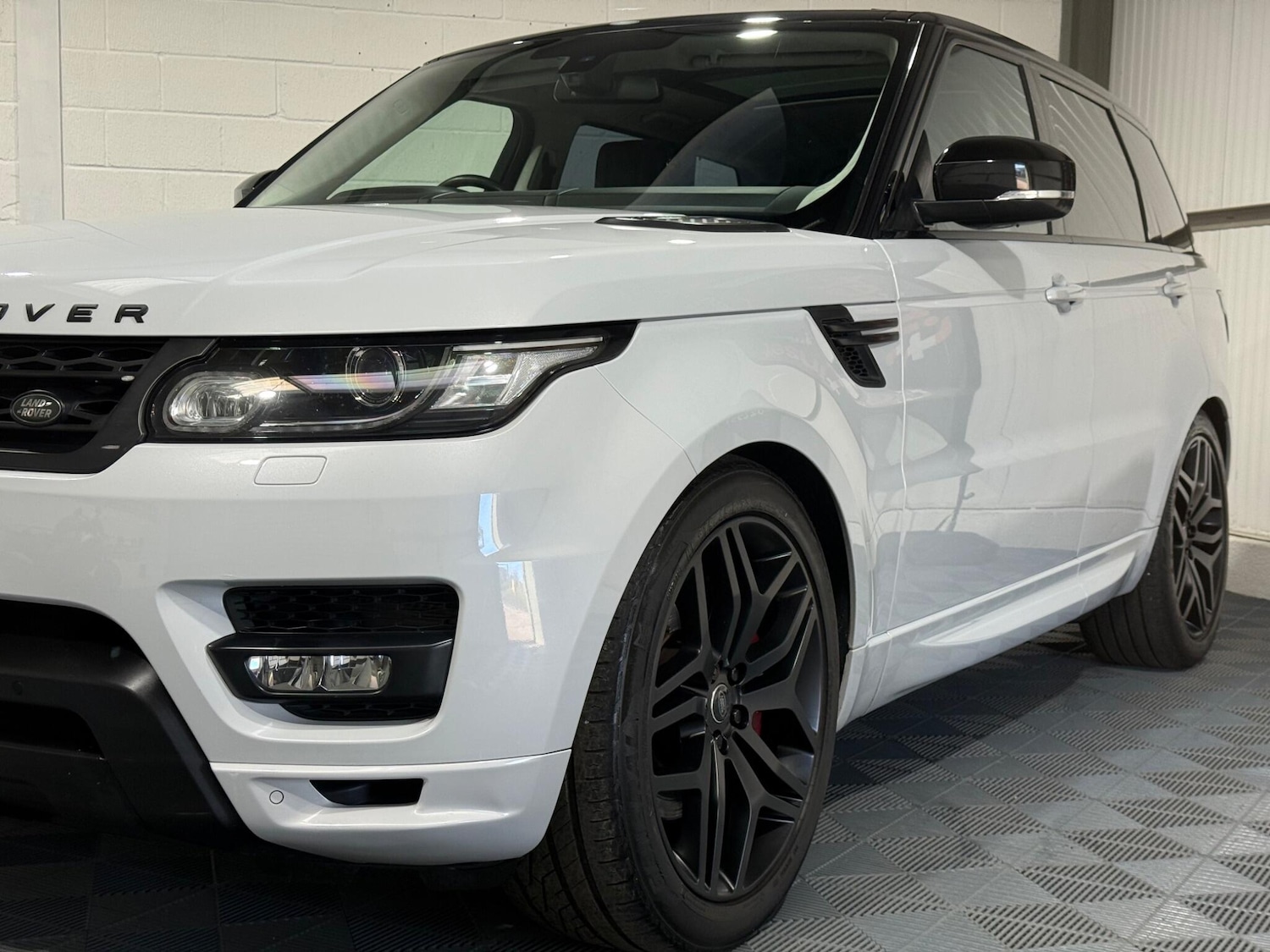 Used Land Rover Range Rover Sport 2015 for sale - 76371077: Photo 11
