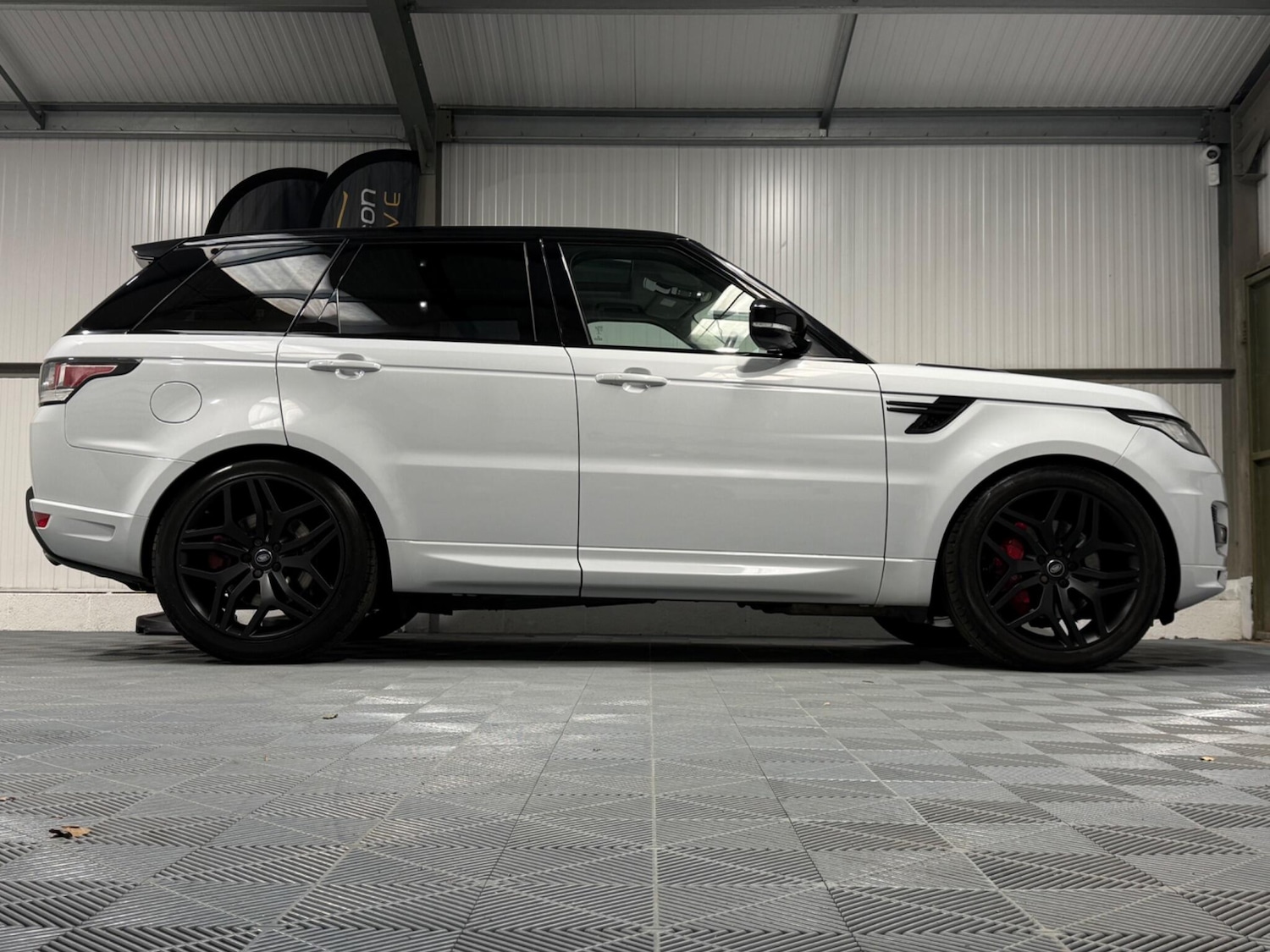 Used Land Rover Range Rover Sport 2015 for sale - 76371077: Photo 24