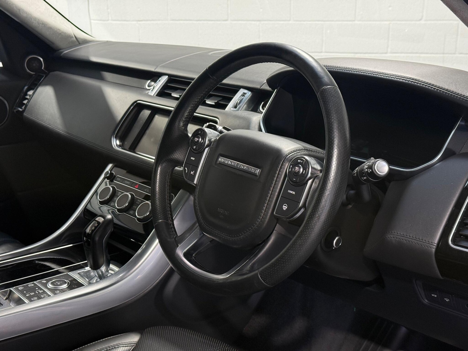 Used Land Rover Range Rover Sport 2015 for sale - 76371077: Photo 29