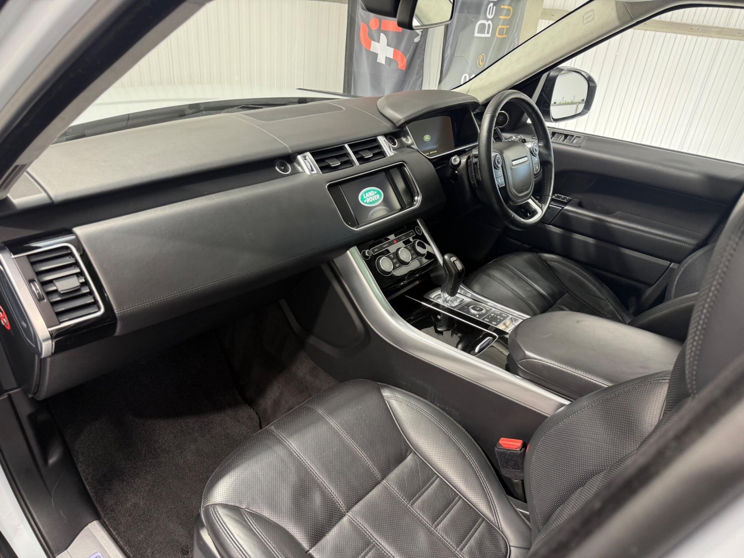 Used Land Rover Range Rover Sport 2015 for sale - 76371077: Photo 3