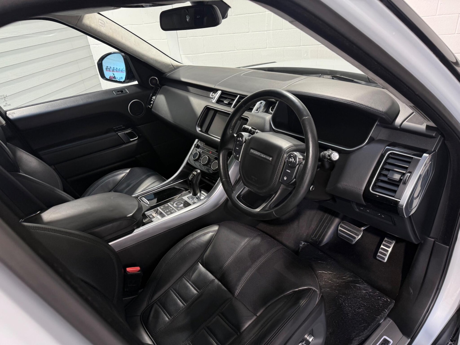 Used Land Rover Range Rover Sport 2015 for sale - 76371077: Photo 31