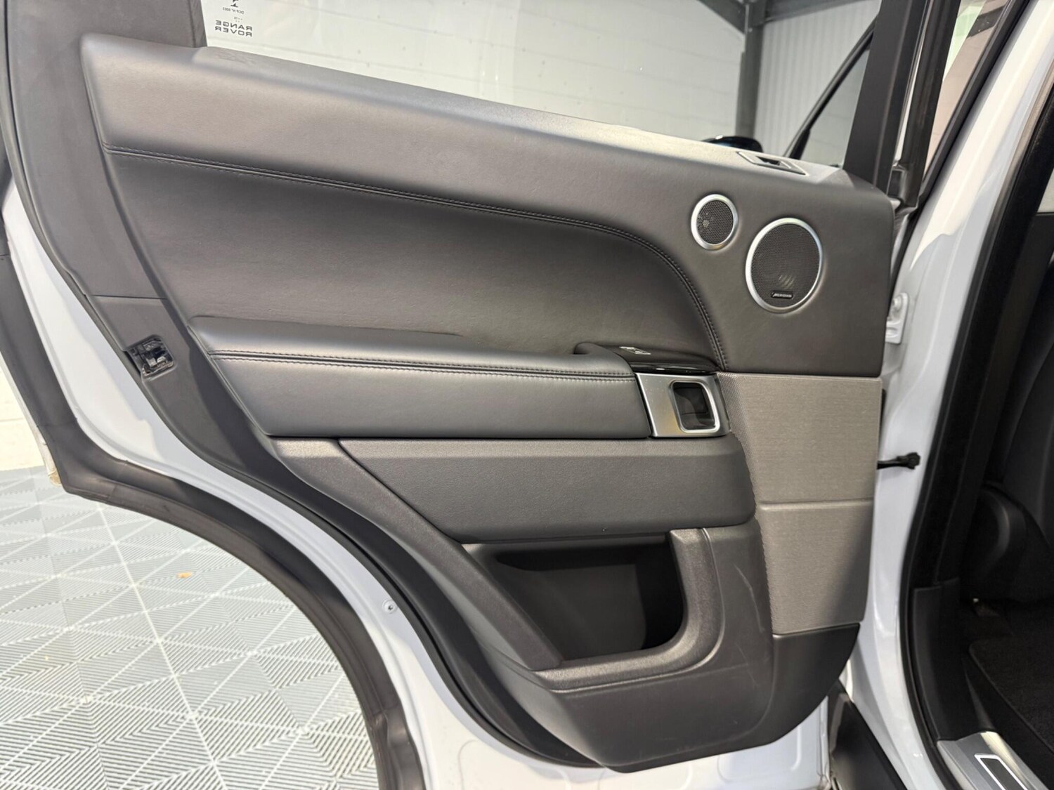 Used Land Rover Range Rover Sport 2015 for sale - 76371077: Photo 44