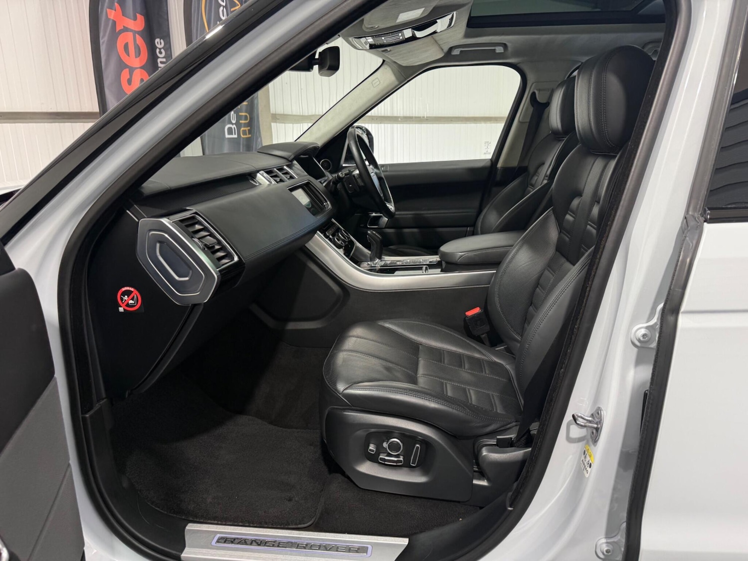Used Land Rover Range Rover Sport 2015 for sale - 76371077: Photo 55