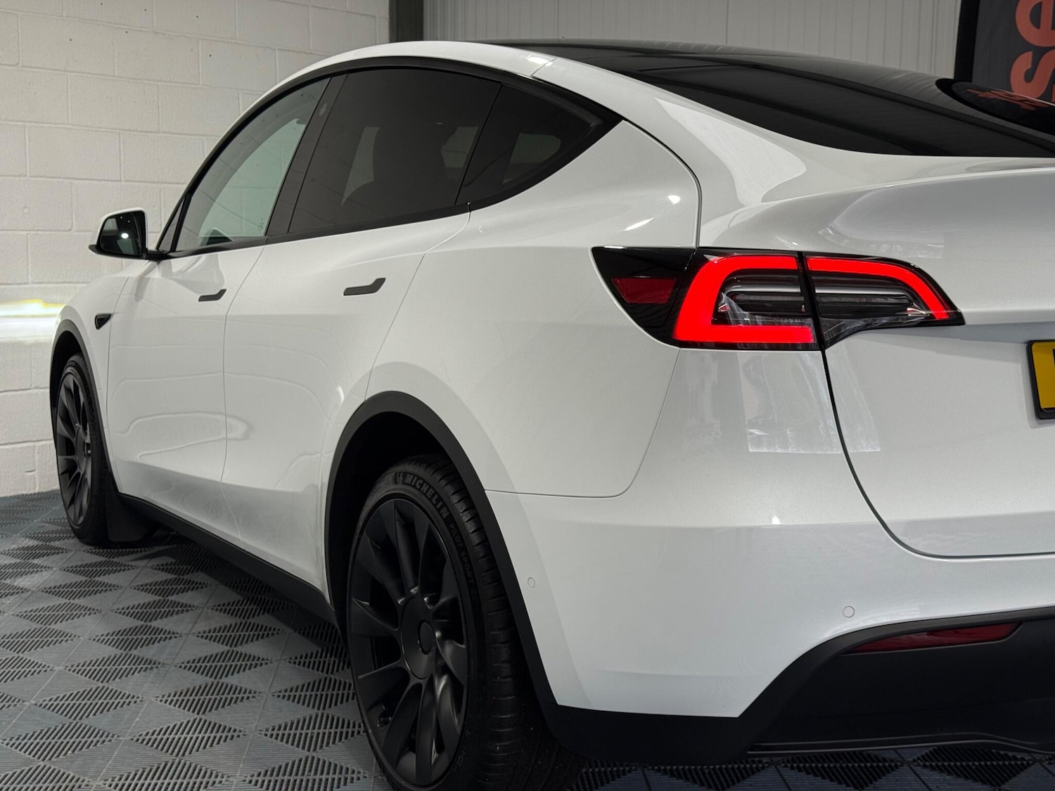 Used Tesla Model Y 2022 for sale - 77550613: Photo 23