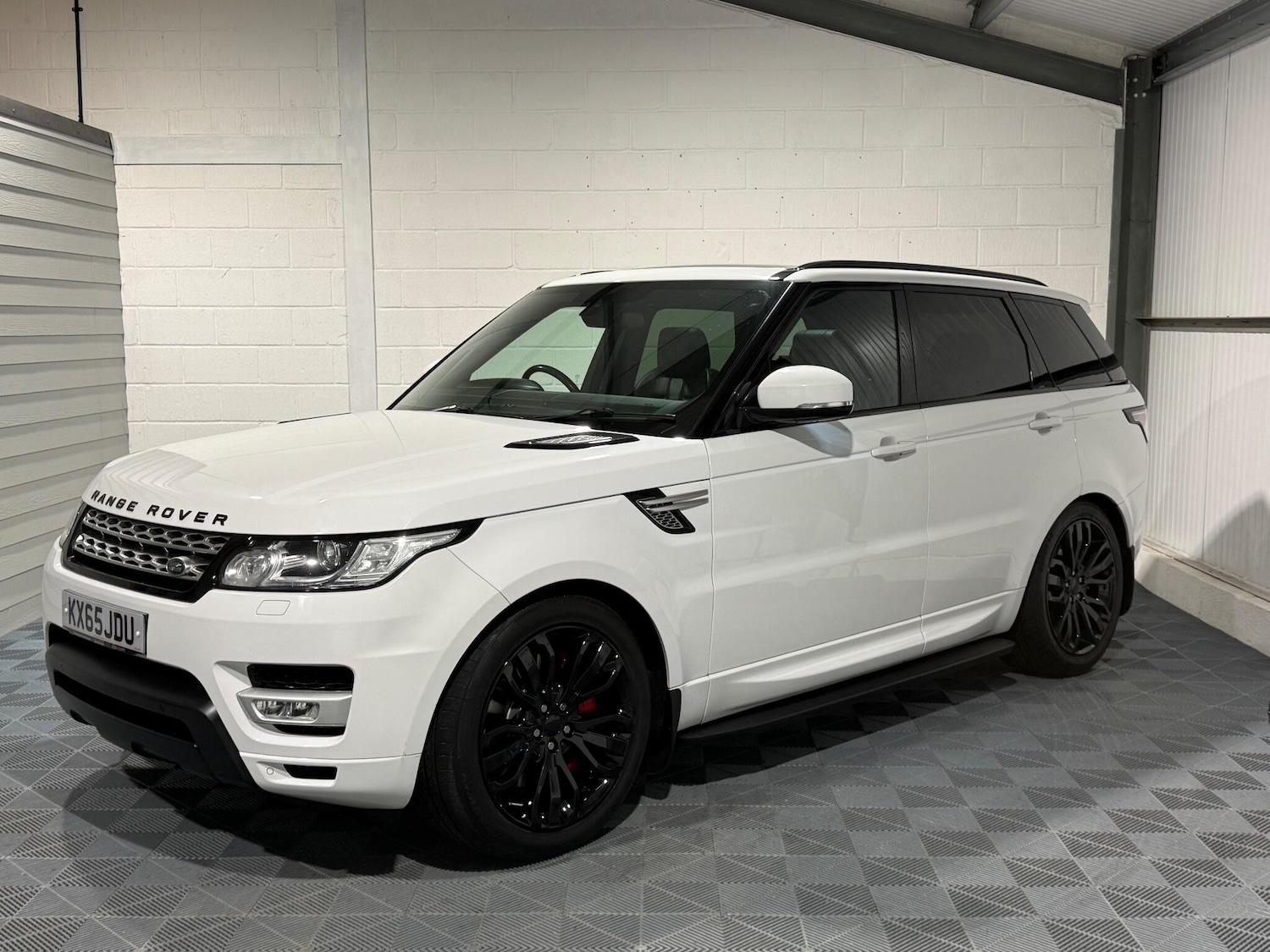 Used Land Rover Range Rover Sport 2015 for sale - 77144563: Photo 17