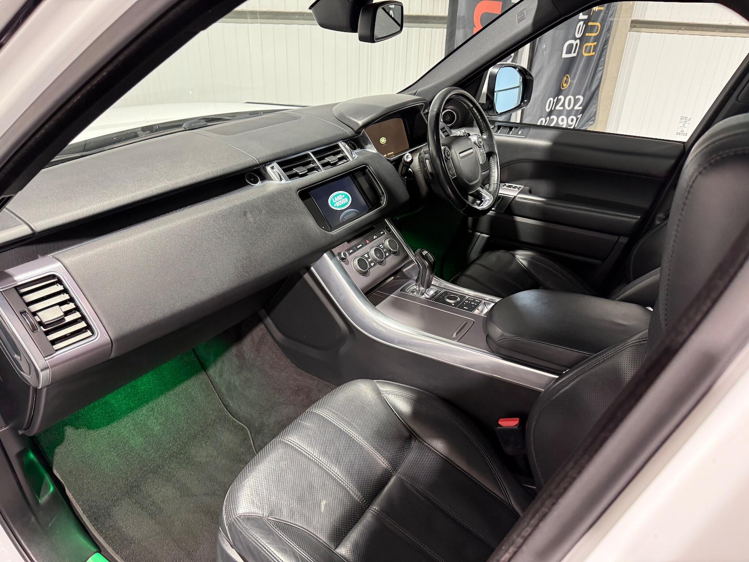 Used Land Rover Range Rover Sport 2015 for sale - 77144563: Photo 3